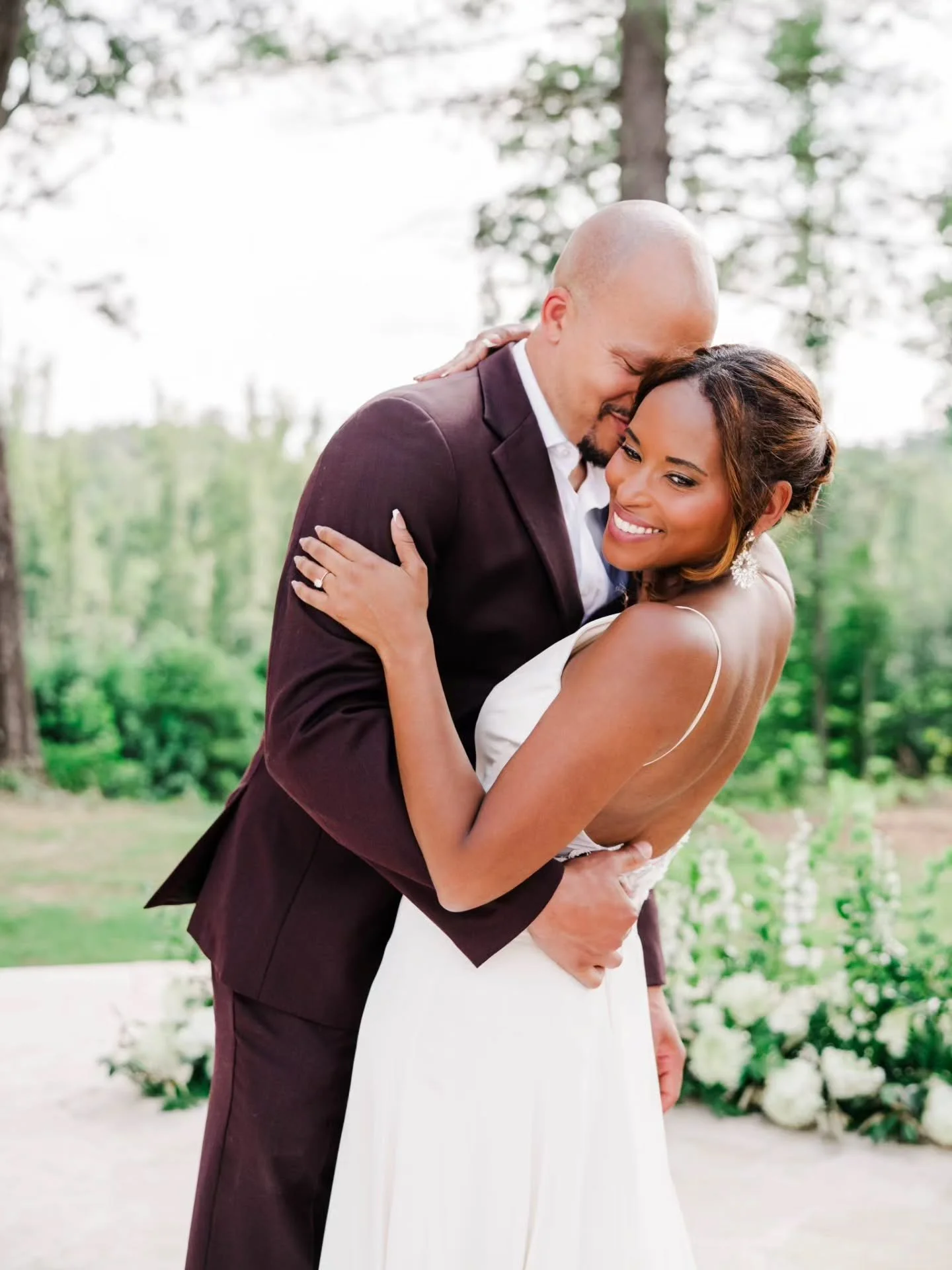 The kind of portraits that make you smile right along with them.

Virginia Wedding Photographer | Charlottesville | Richmond | DC | Roanoke | Leesburg | North Carolina | Charlotte | Raleigh