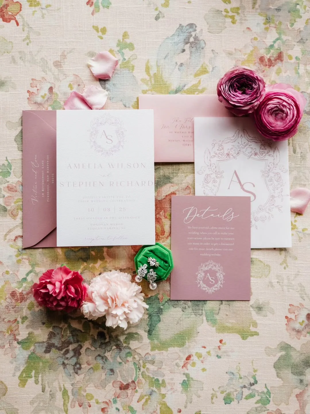 Every celebration begins with the details.

Virginia Wedding Photographer | Charlottesville | Richmond | Roanoke | DC | Charlotte | Leesburg | North Carolina | Raleigh 

Venue: @donovanmanor
Host: @adorncollectiveworkshops
Creative Directors: @taylor