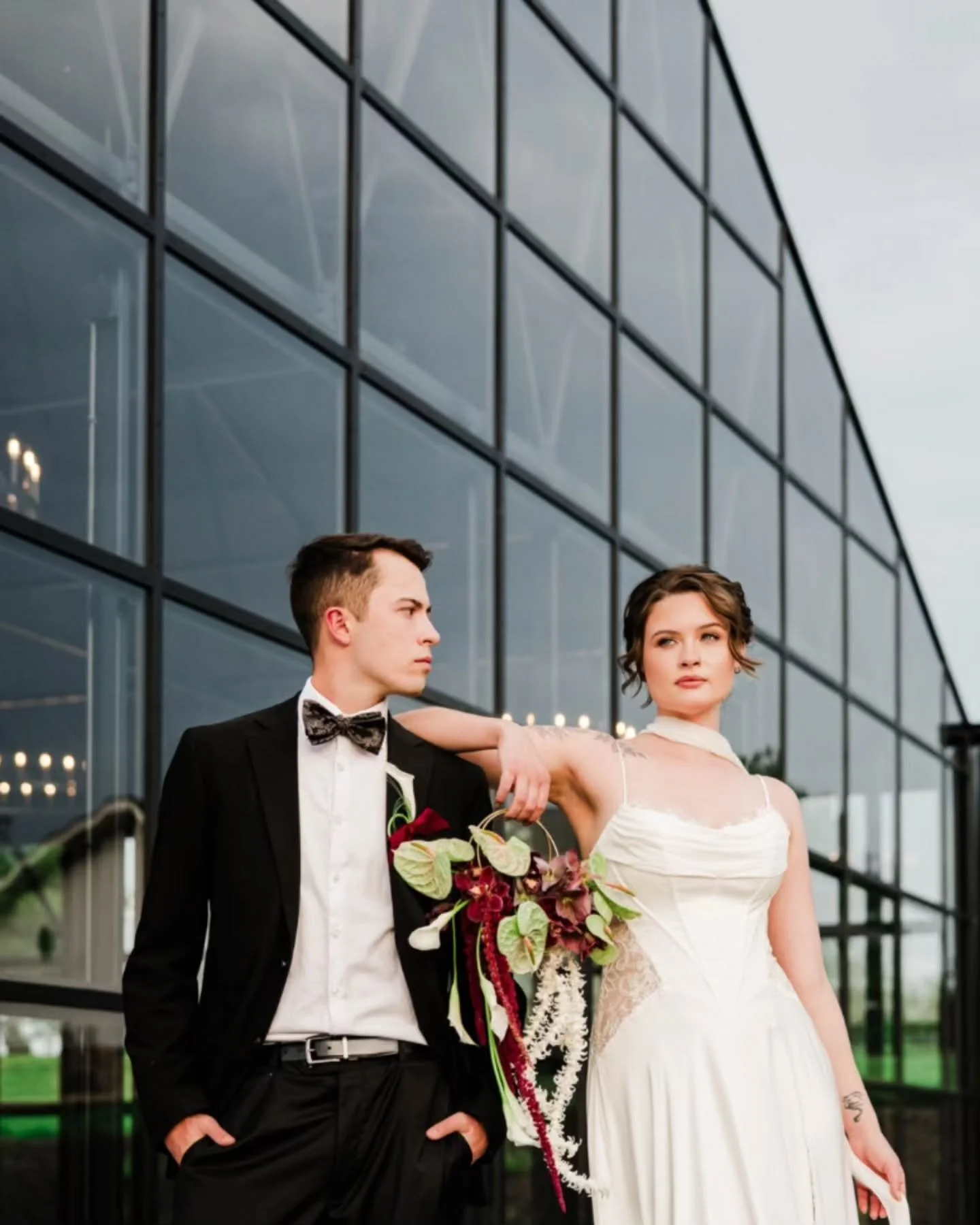 A venue that feels like a statement piece! @@solararidge is the kind of place that doesn&rsquo;t just host a wedding, it transforms it.
Modern glass, endless views and a setting that lets your people soak in every moment.

Virginia Wedding Photograph