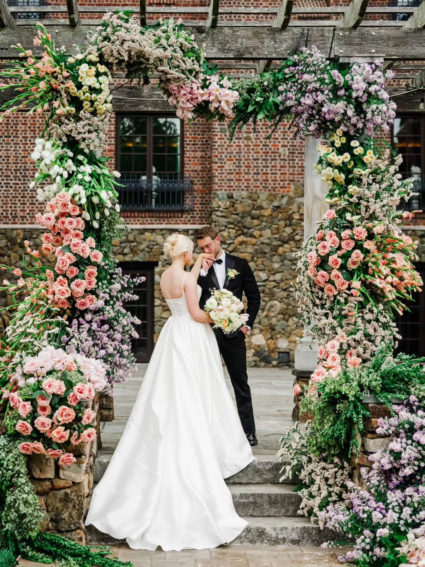 An editorial take on a Dover Hall wedding day.

A floral-forward ceremony installation, layered reception design, and thoughtful details that create a cohesive, elevated guest experience from start to finish.

This is what happens when design and set