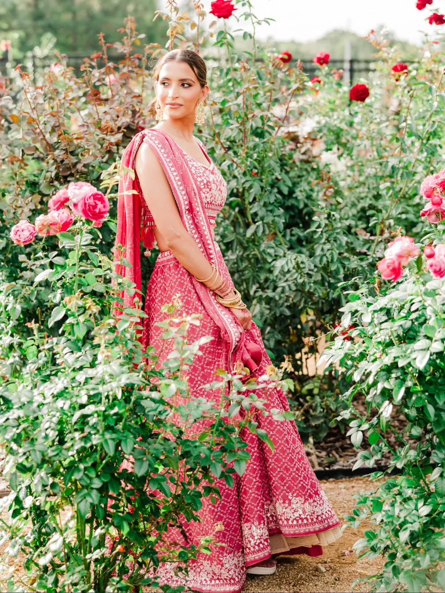 There&rsquo;s something about layers of color and intricate details surrounded by a garden in bloom. Romantic without being overly delicate, bold without losing that timeless feeling.

Virginia Wedding Photographer | Charlottesville | Richmond | Roan