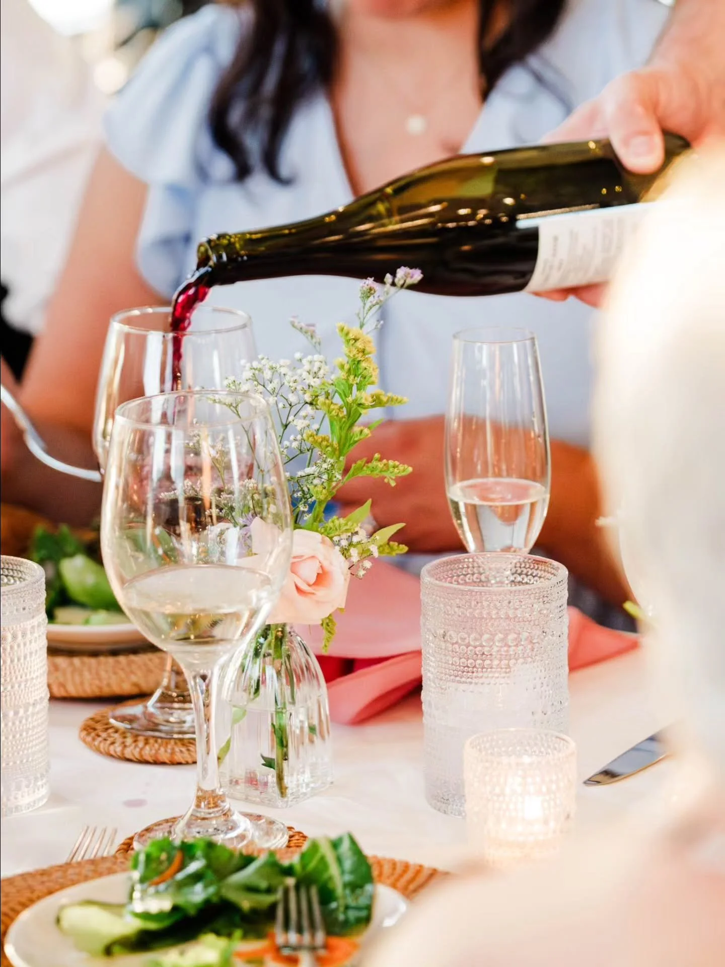 The kind of dinner you wish you could linger at just a little longer. Good food, beautiful details, and a room full of your favorite people. Thats exactly what a wedding celebration should feel like.

Virginia Wedding Photographer | Charlottesville |