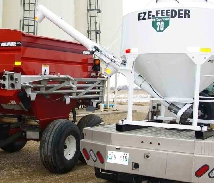 EZE-FEEDER 70 WITH 12' FOLDING AUGER