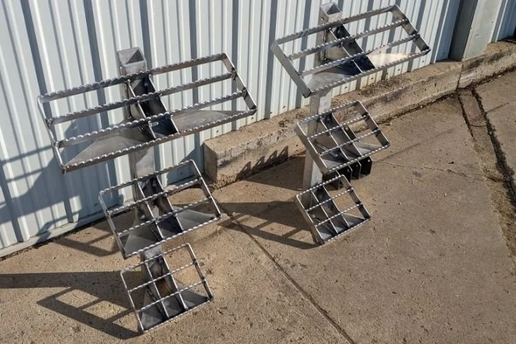 B-TRAIN TRAILER STEPS (ALUMINIUM)