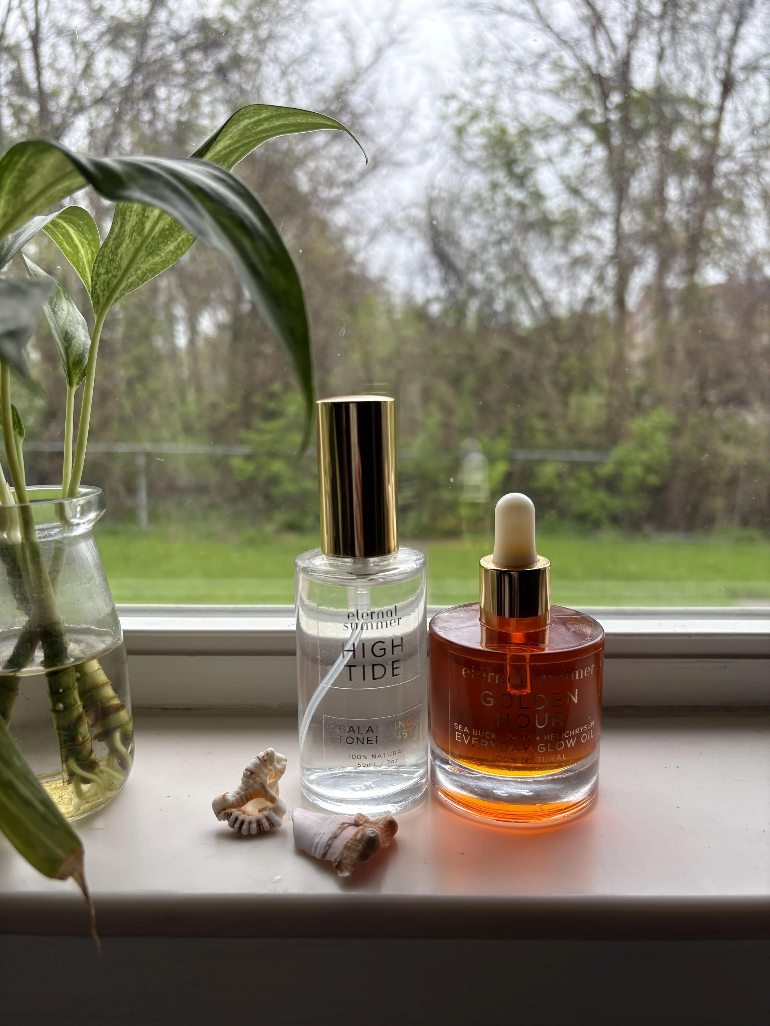 ETERNAL SUMMER ESSENTIALS