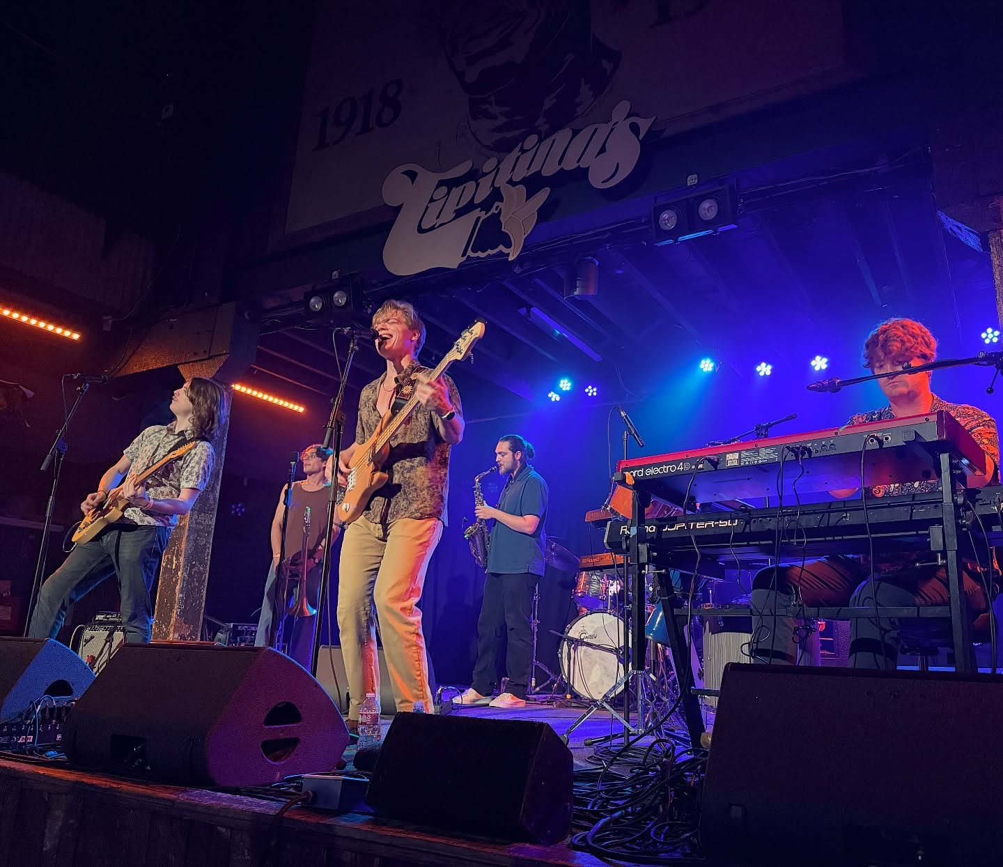 Headin out to Mobile on Friday nite to tear it up @brickyard_dauphin_st yall!! Come out for some nola vibes😎🍫
📸: @mo_better__ 
.
.
.
.
.
.
#neworleans #nola #neworleansmusic #nolamusic #livemusic #mobile #thebrickyard #dauphinstreet #pocketchocola
