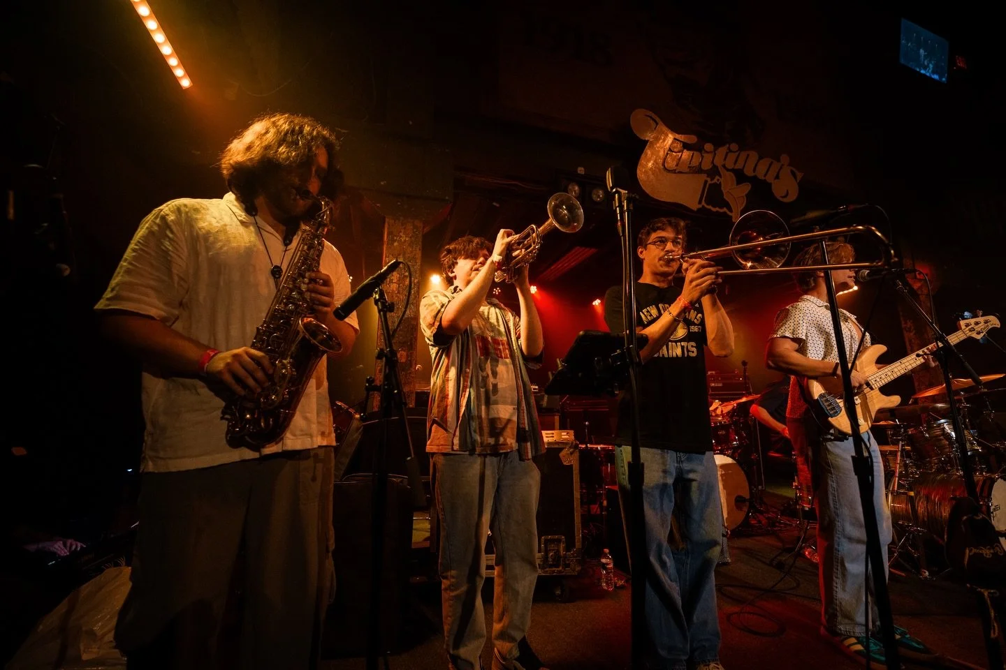 BR peeps we&rsquo;re @fredsbar today for a St. Patty&rsquo;s day celebration!🍀

We hope to see yall there! Be sure to check out our upcoming dates and getcha tix! 

📸 @eugenebellauphotos 
.
.
.
.
.
.
#neworleans #pocketchocolate #livemusic #freds #