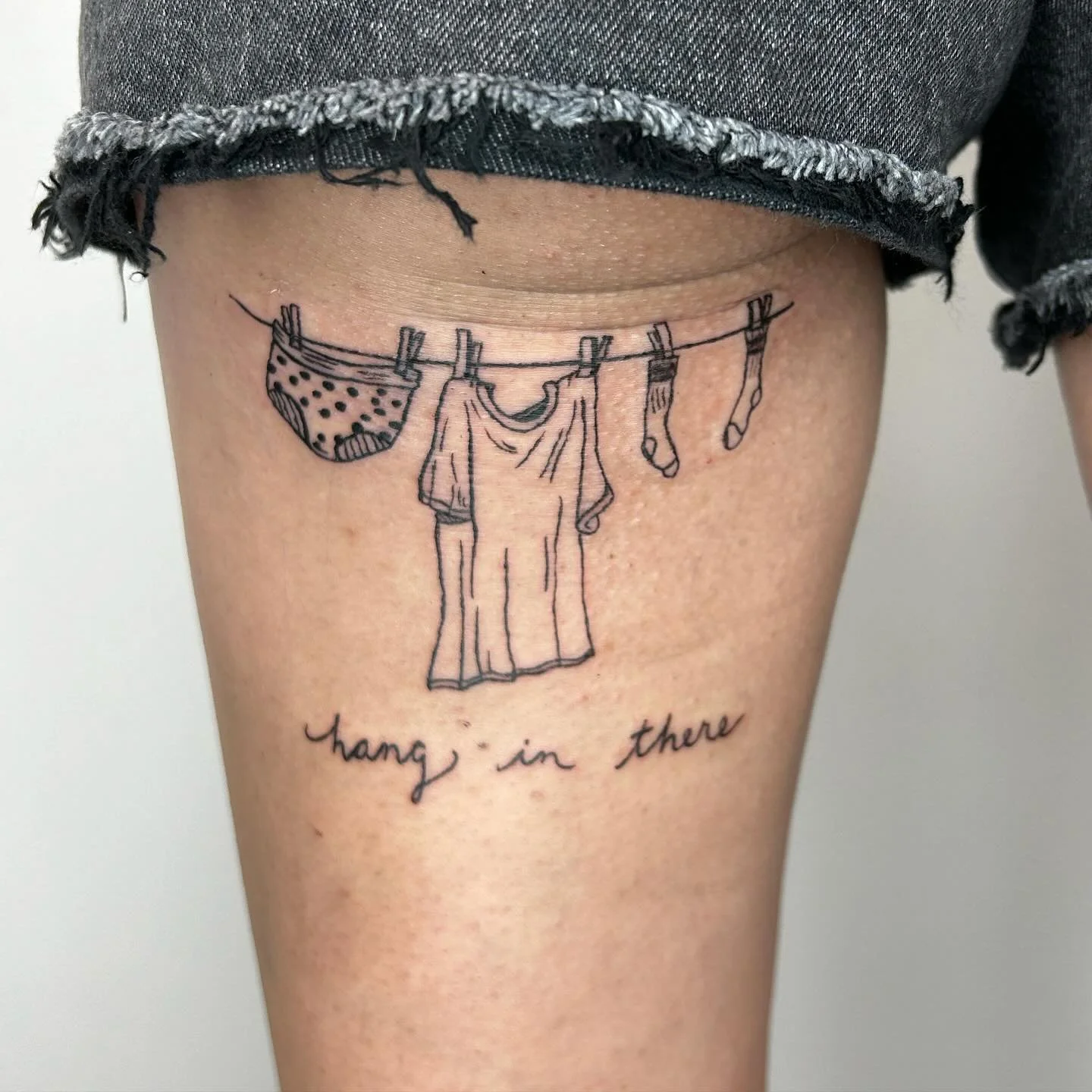 Knowing Sarah has been a gift in many ways, and most recently that gift was getting to rework this old Sarah Morris Art illustration (rip🙏) into a tattoo for an artist whose art I cherish on my own body. Just rly rly grateful to be a student in this