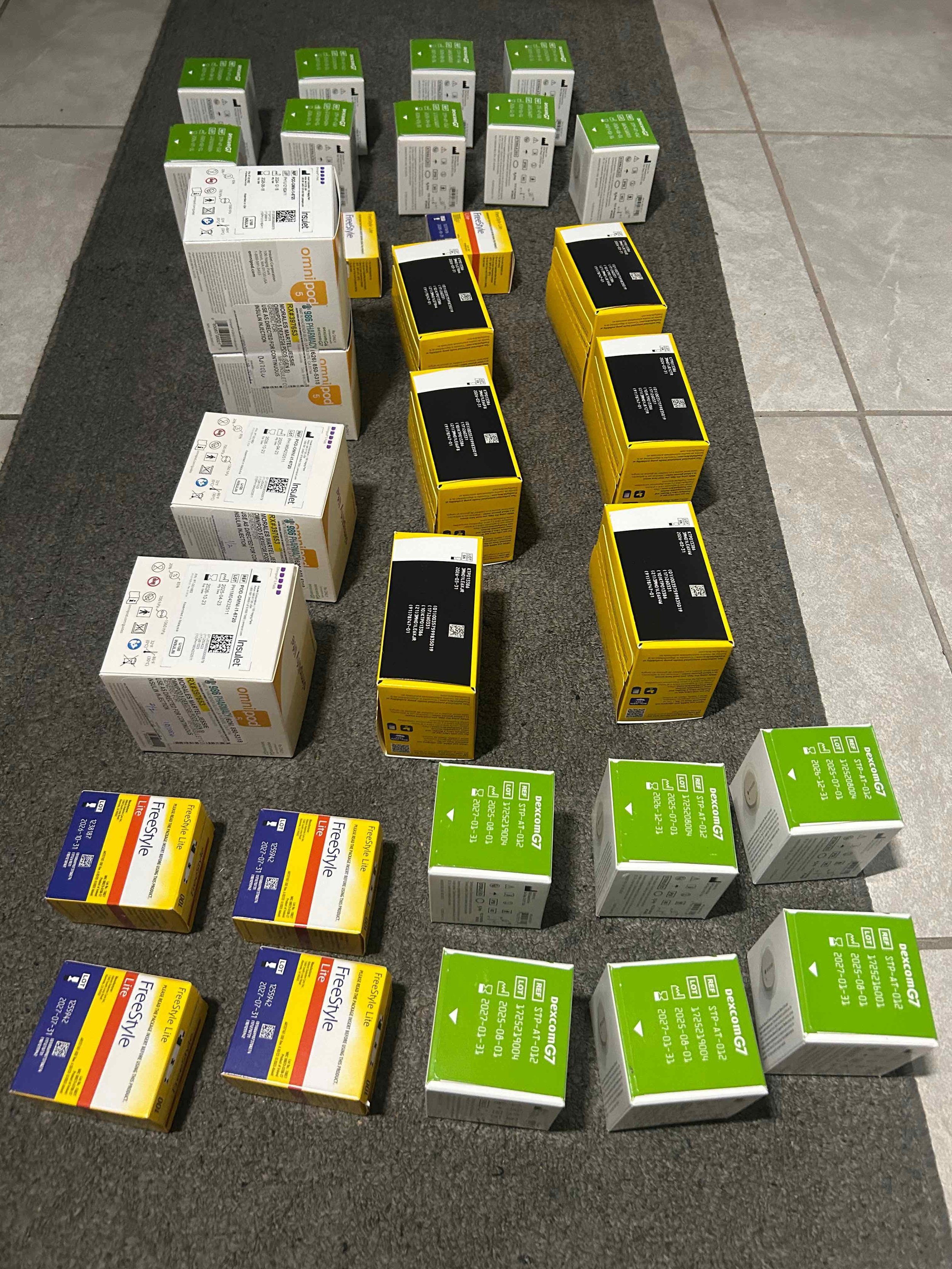 Bulk cash buyer for extra diabetic supplies in Canoga Park CA accepting factory sealed Dexcom and FreeStyle Libre boxes - trusteddiabetic.com