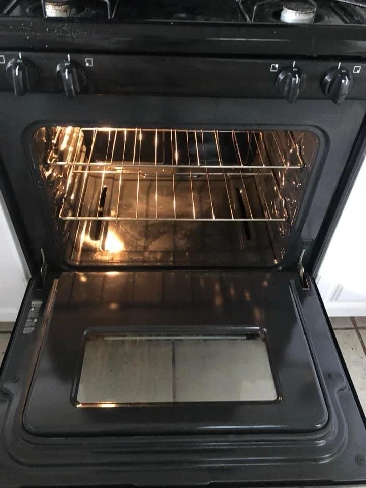 Tuff Scrubbs LLC oven cleaning after.