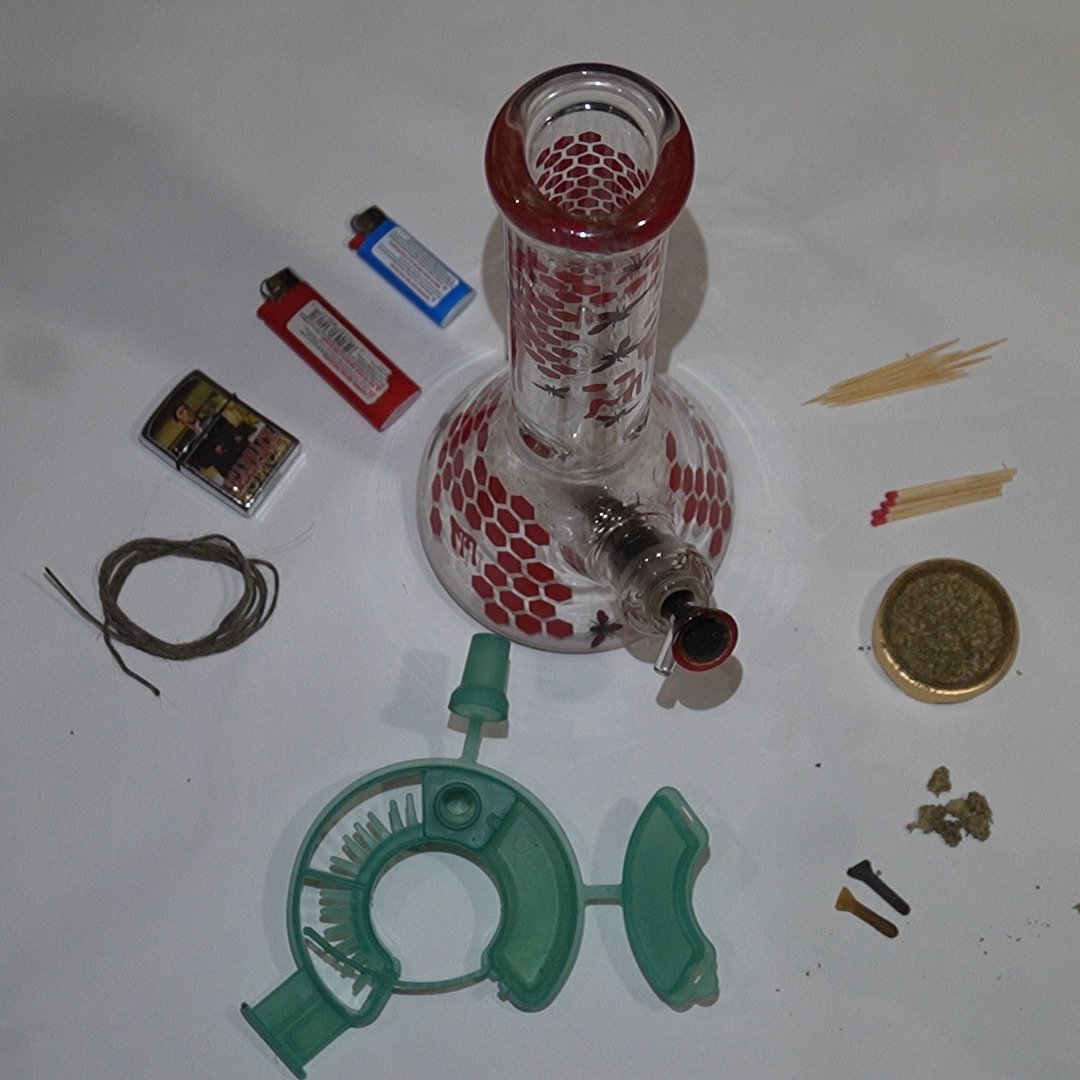Lock it. Load it. Light it. 🔒🔥 Learn how to secure your Sesh Snake and keep your sesh essentials always within reach. #SeshSnake #SmokeSmart #HowToSesh
•
•
•
For more information, visit:
https://capstonegenesis.com/seshsnake
&bull