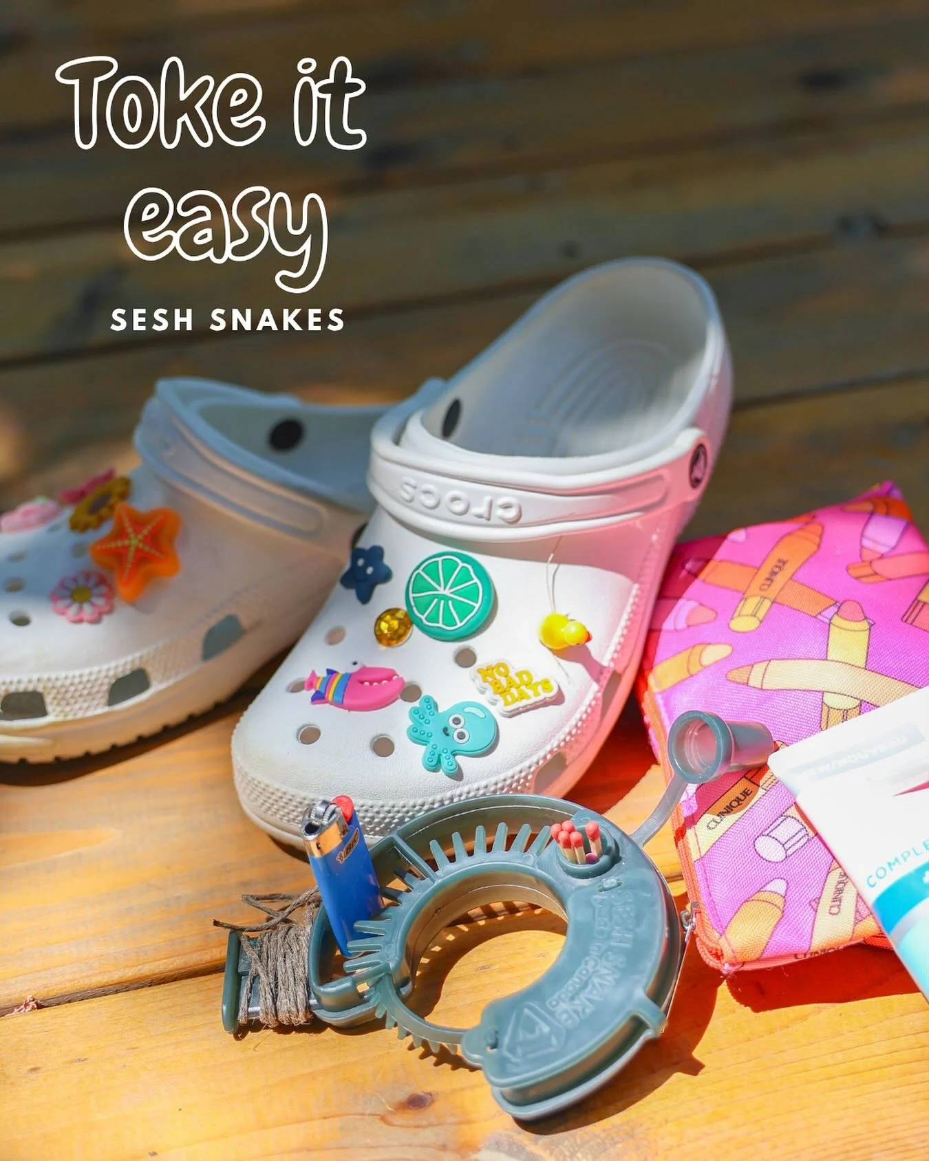 Time to toke it easy!! Check out the sesh snake 🐍 🔥!