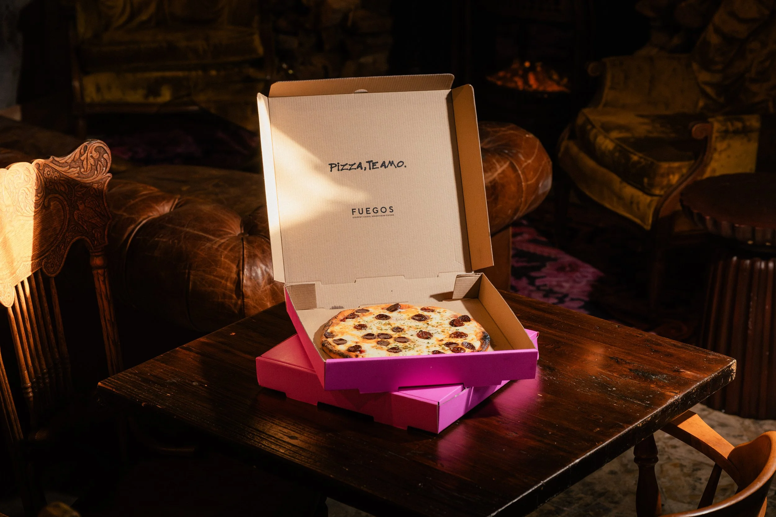 Fuegos - Pizza-1.jpg