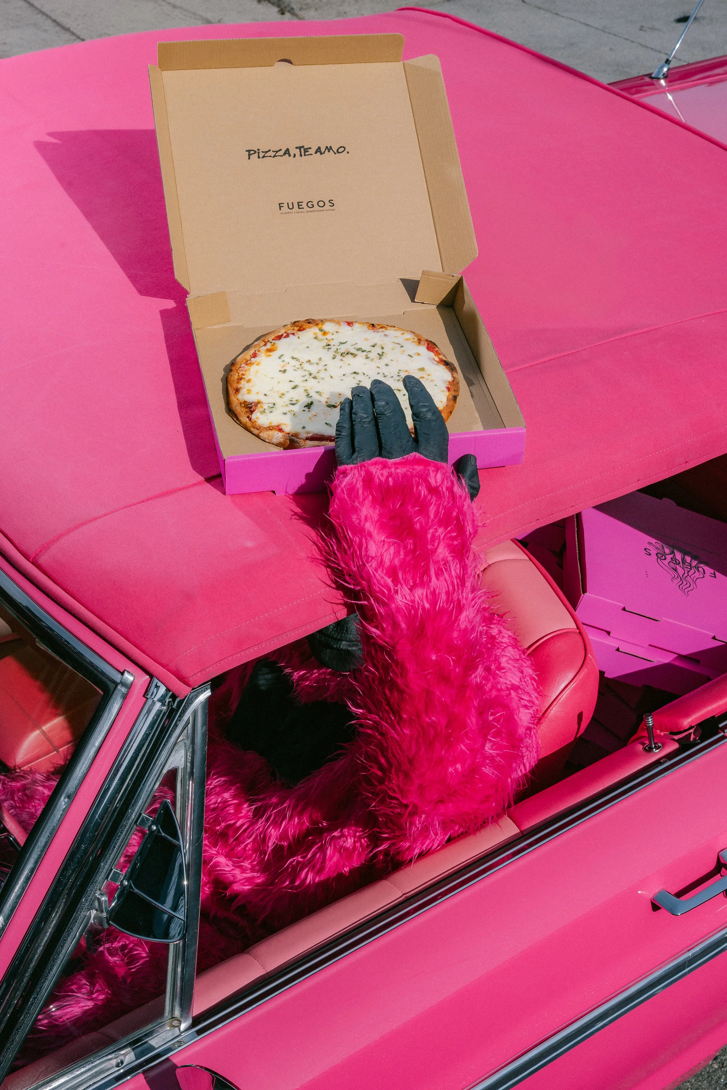 Fuegos - v2 Gorilla Pizza Shoot-30.jpg