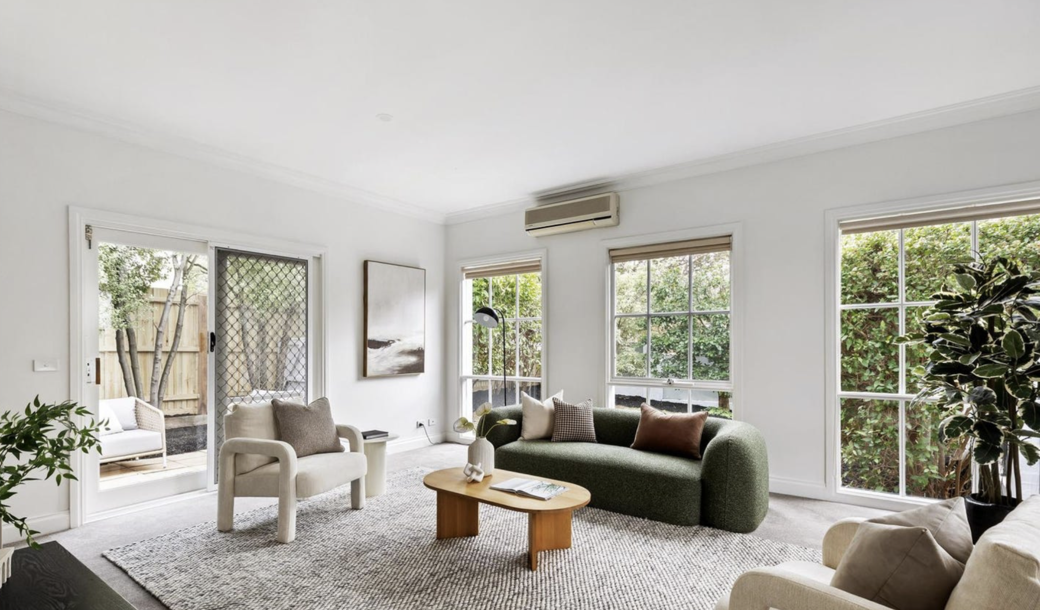 TRADE AND STYLING IN CAMBERWELL 