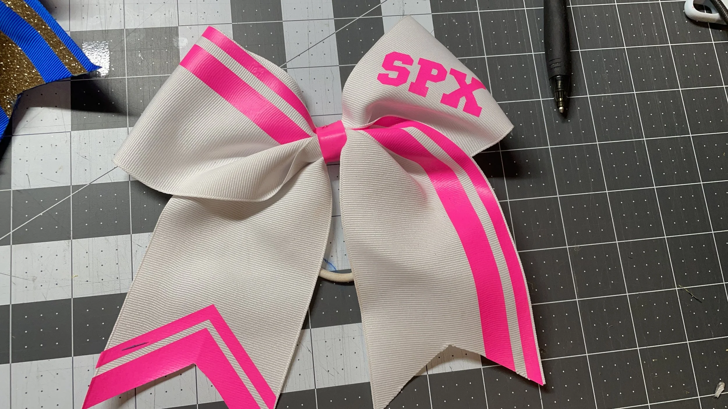 Pink Out Bow.jpeg