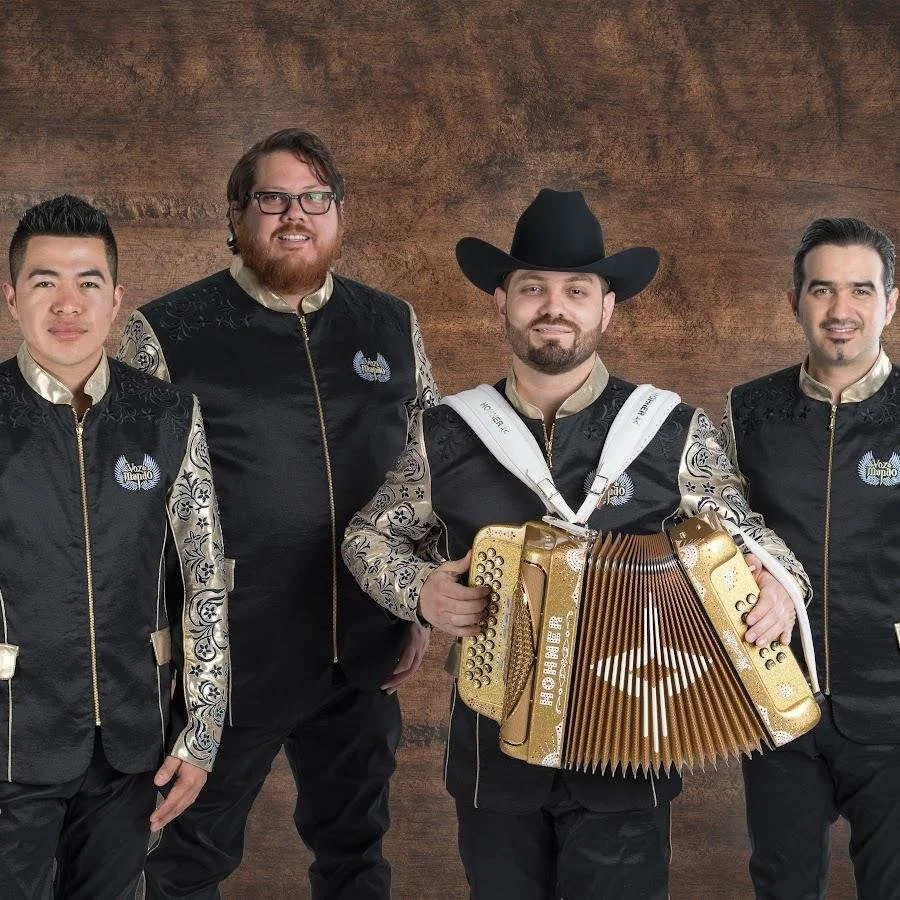 VOZ DE MANDO FOR WEBSITE.jpg