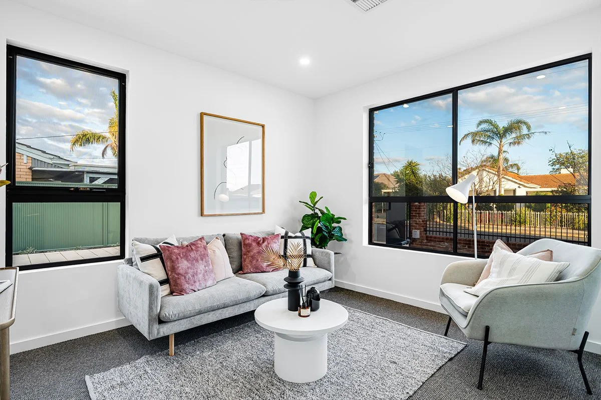 Duncan-Avenue-Portfolio-Lounge.jpg