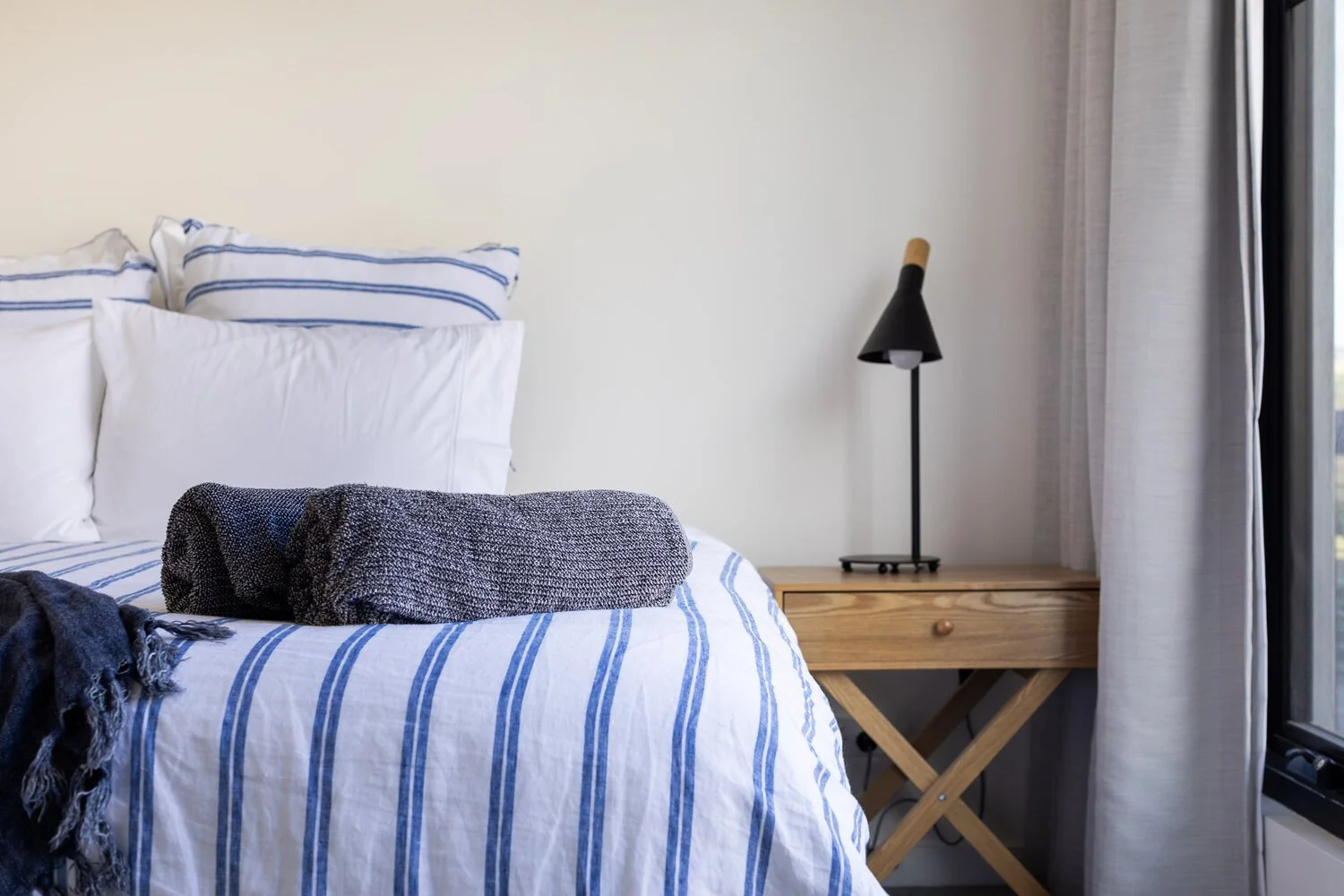 Snellings-Portfolio-Bed-Detail.jpg