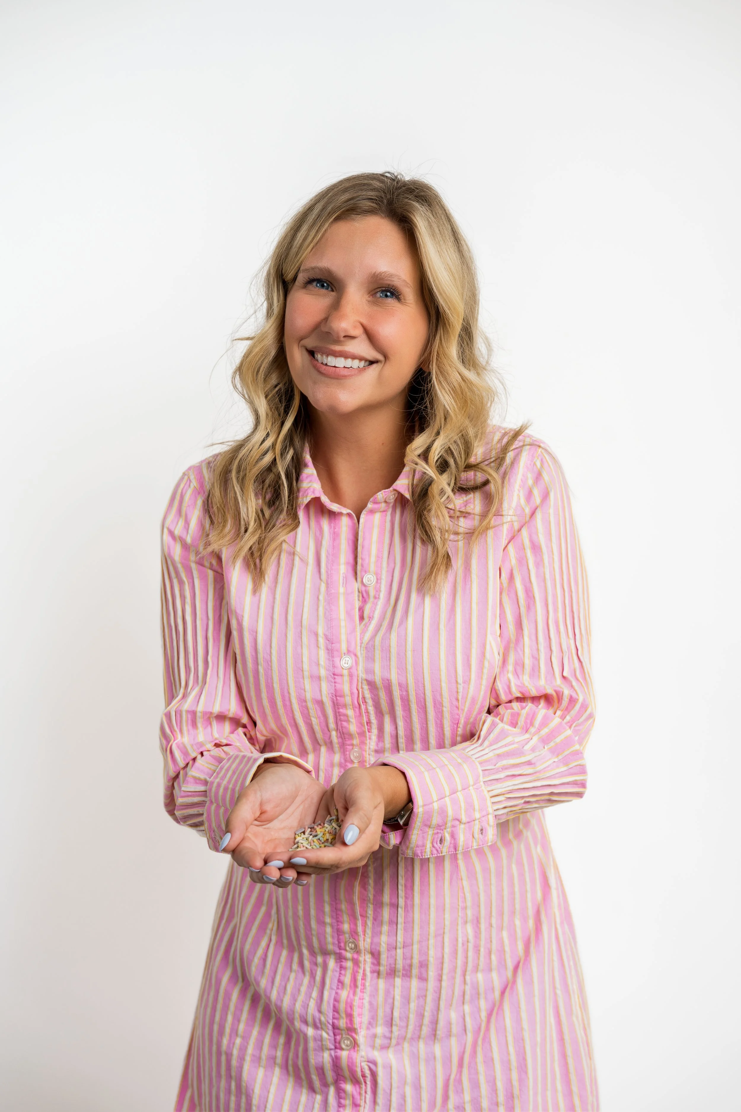 Meg Branding 2 (5).jpg