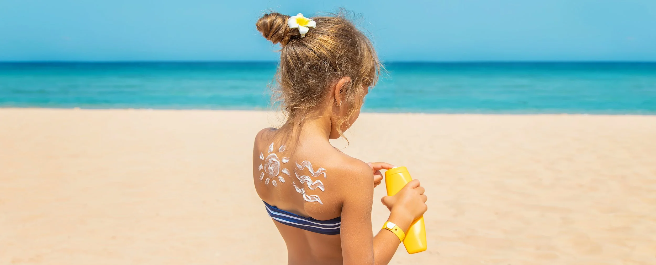 เด็กเริ่มใช้ครีมกันแดดได้ตั้งแต่อายุเท่าไร