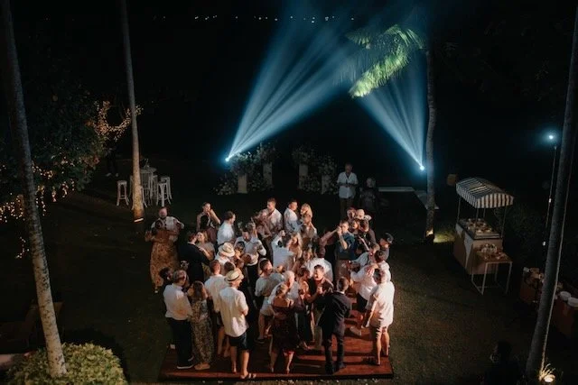 bali wedding party dancing