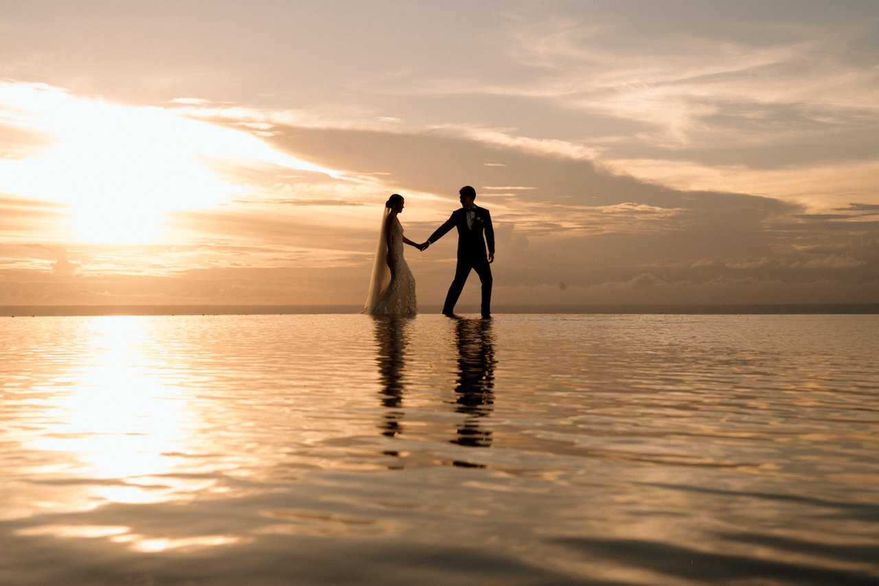 Summer and Lawrence’s Bespoke Cliffside Wedding at Villa Pemutih