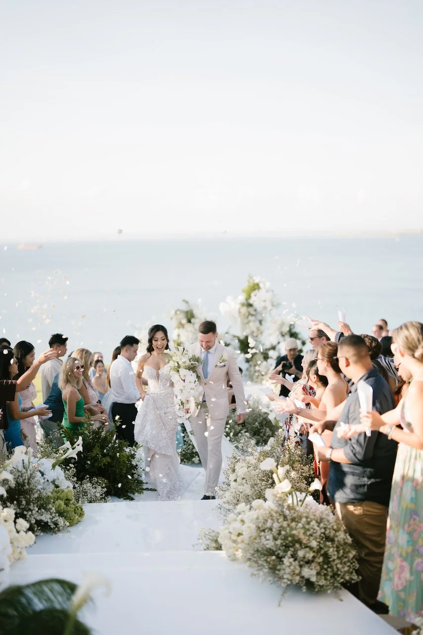 Scenic view of Thomas and Zoe's wedding ceremony with the Indian Ocean in the background