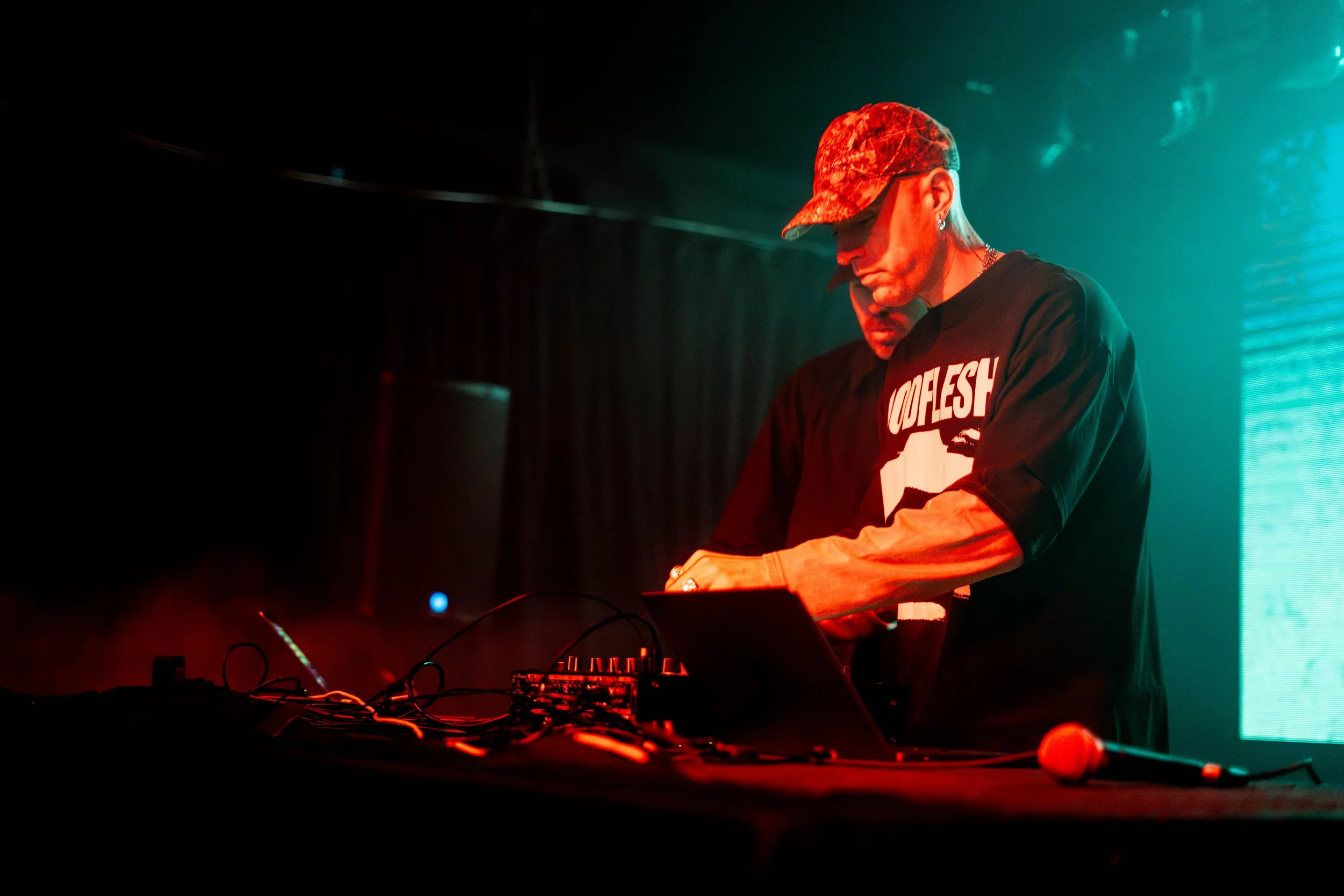Shades-77.jpg