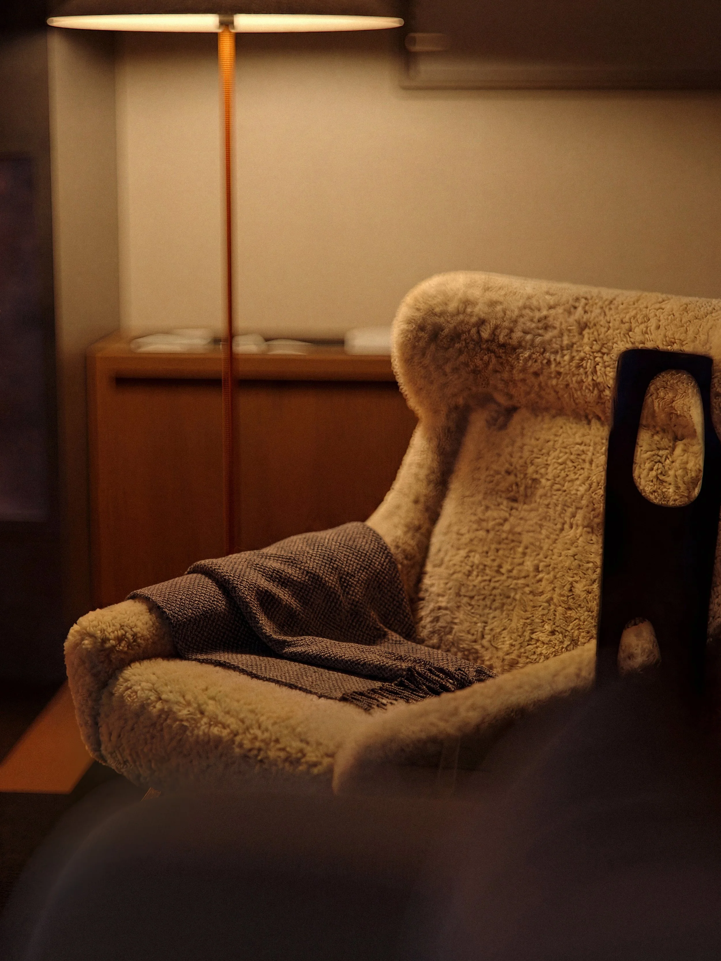 Chair Detail Night_WagnerPikula_NRML.studio.jpg