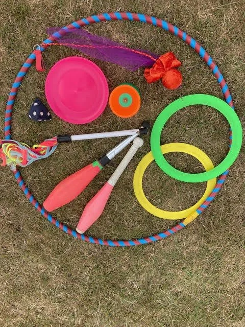 Cider Bus Saturday and Circus School with Toff's Pasta