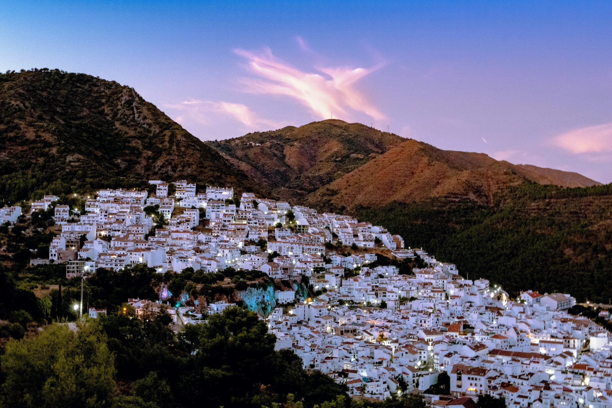 Is Ojen a good place to live?