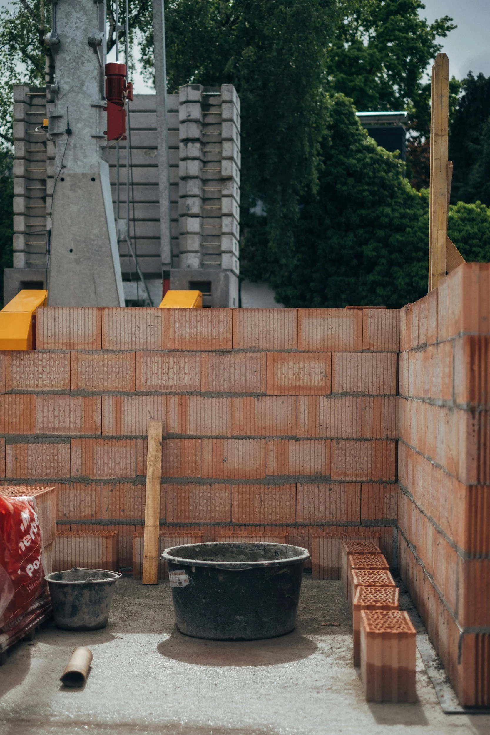 Should I Build or Buy a House in Spain? Exploring Your Options