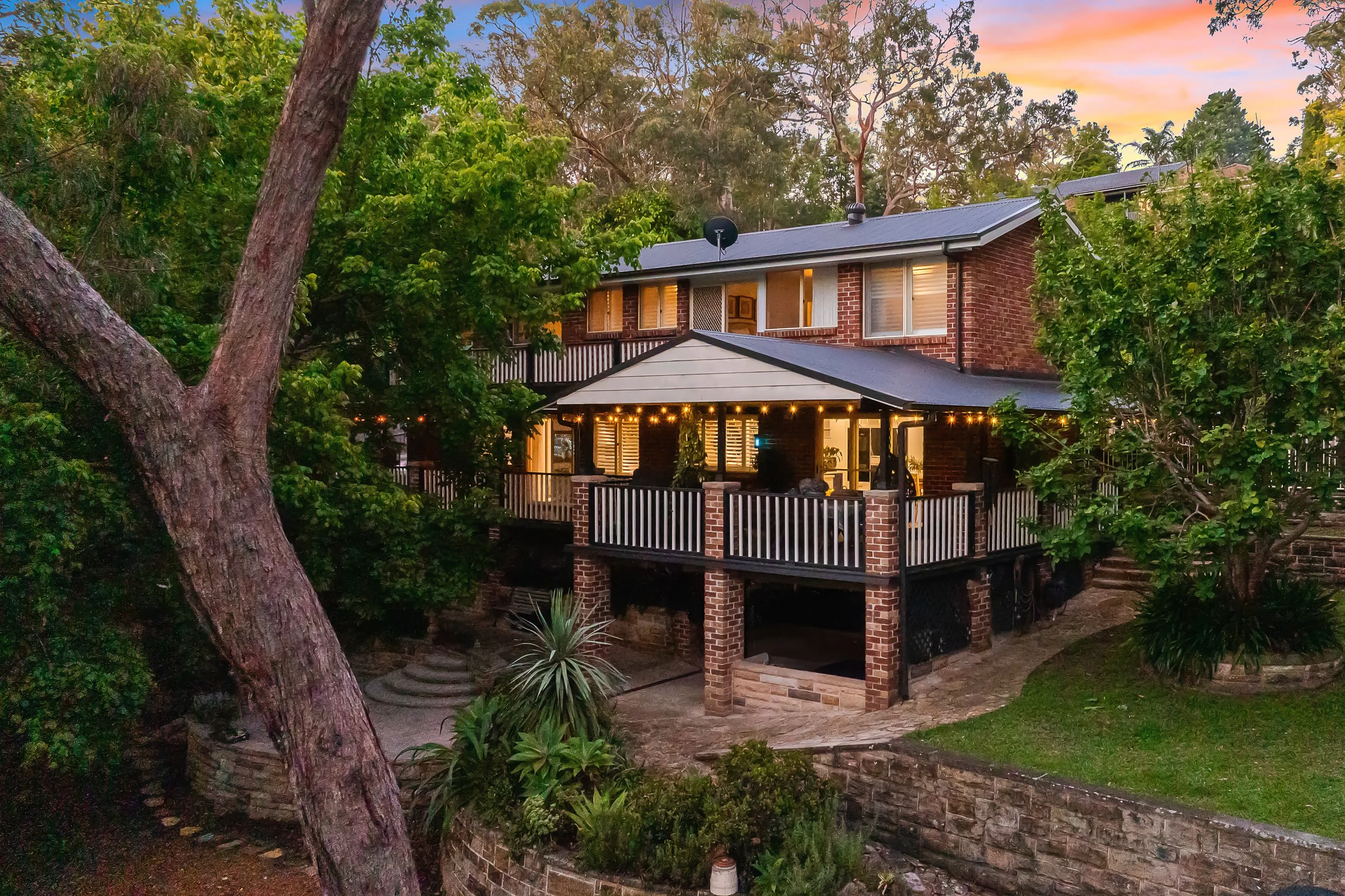 33 Endeavour Drive-01.jpg