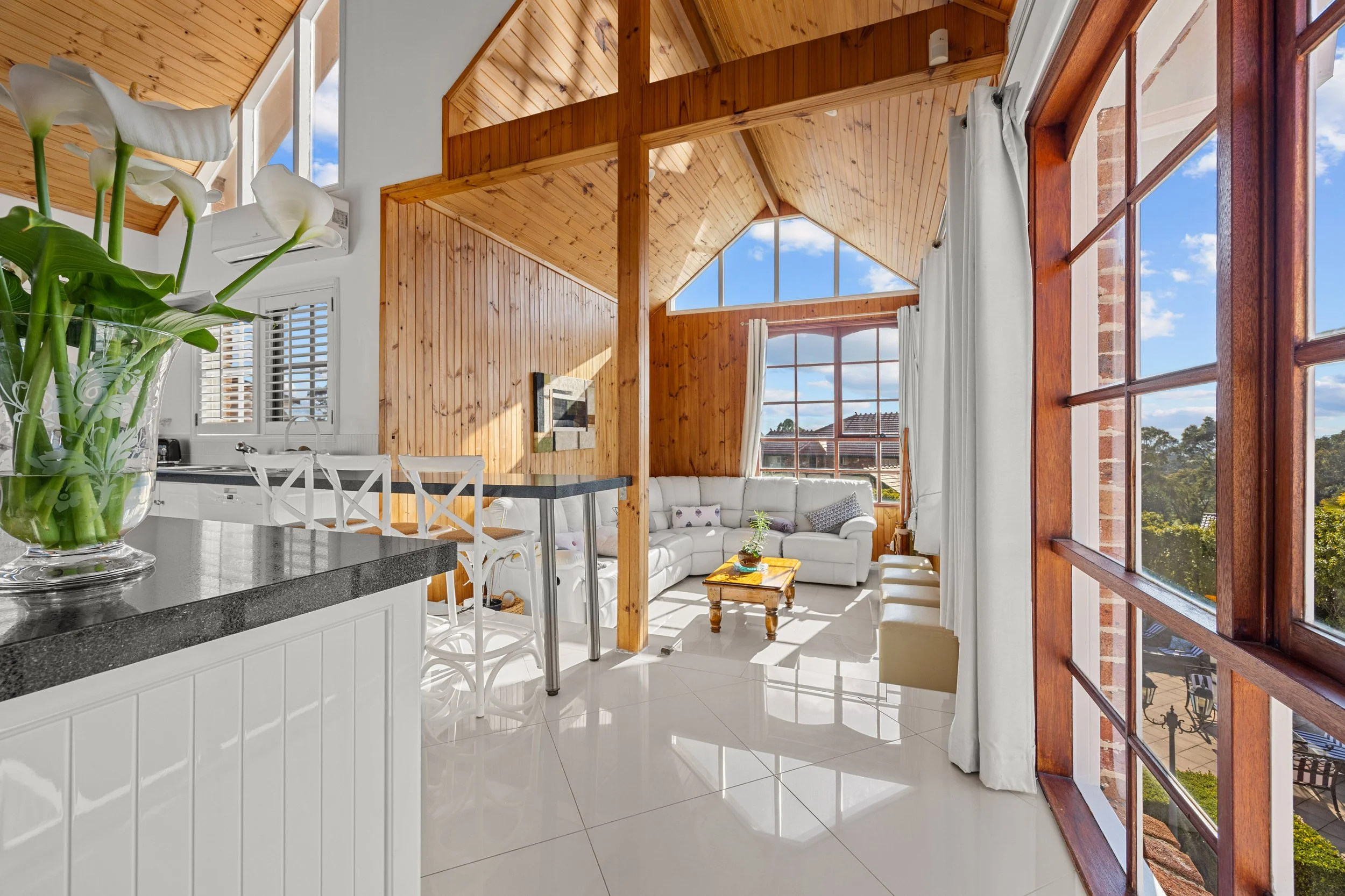 17-19 Somercotes Close-03.jpg