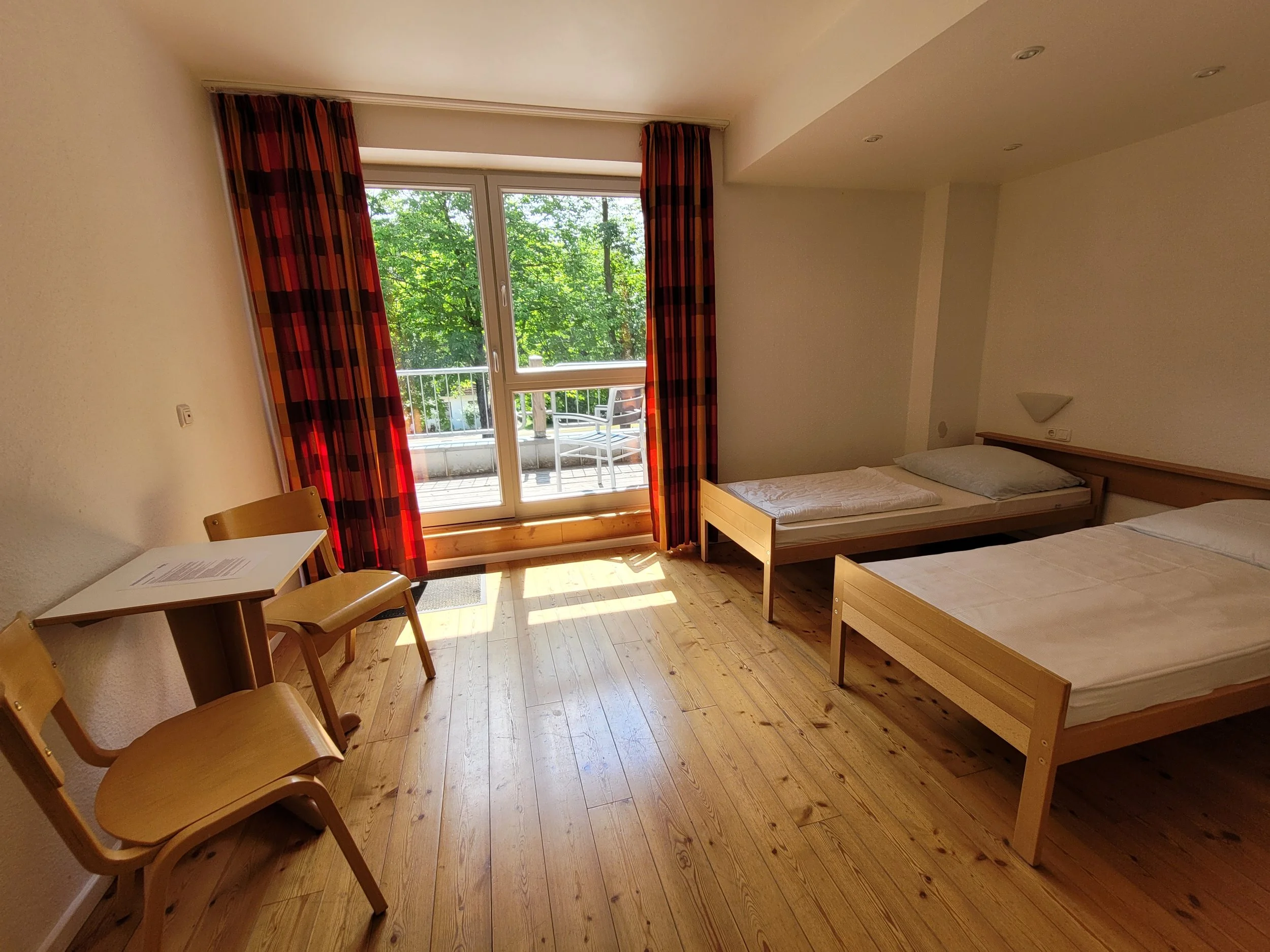 03_Studienhaus IV, Zweibett-Zimmer_JFBS Koppelsberg.jpg