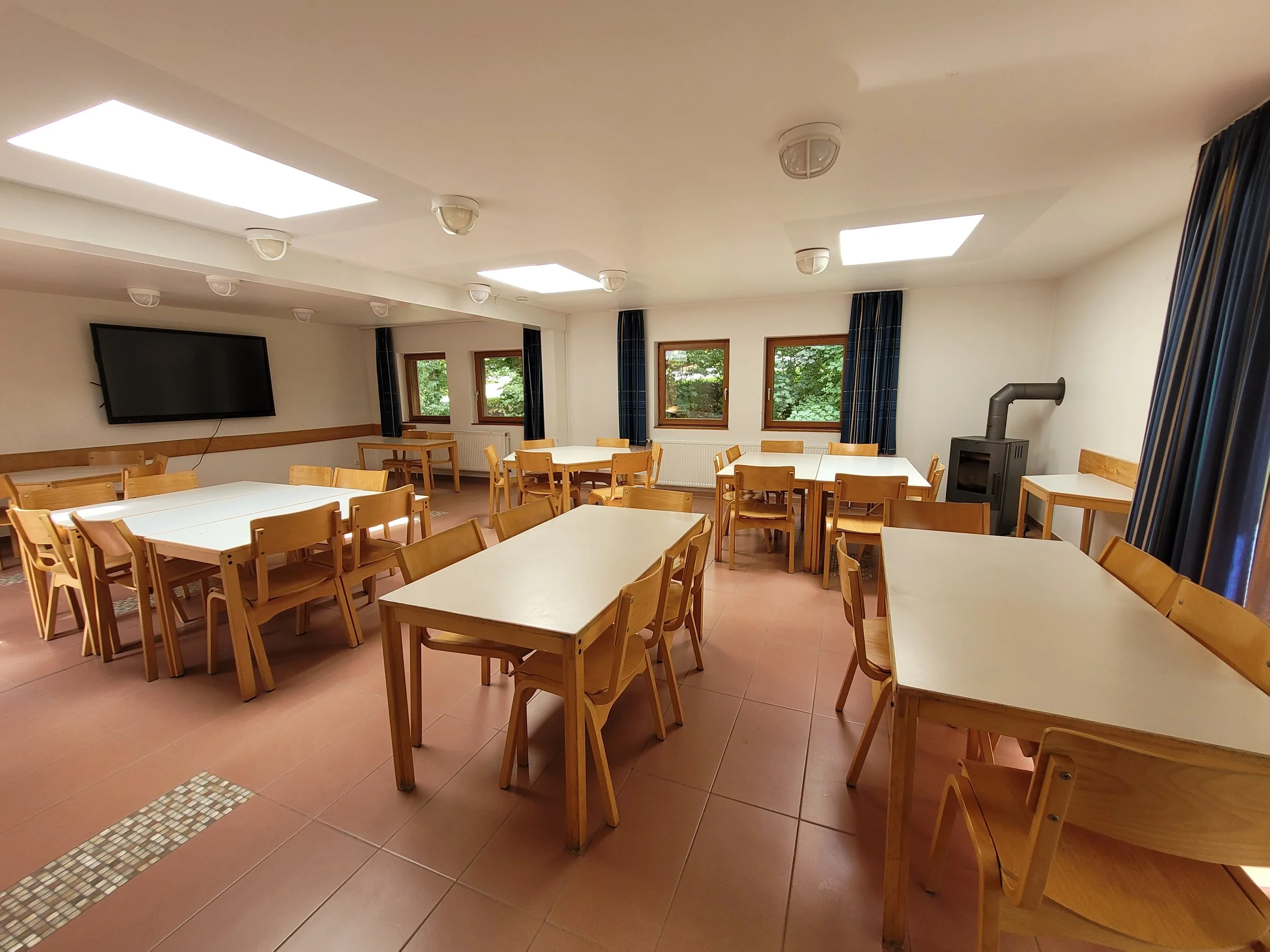 10_Blockhaus, Gruppenraum_JFBS Koppelsberg.jpg