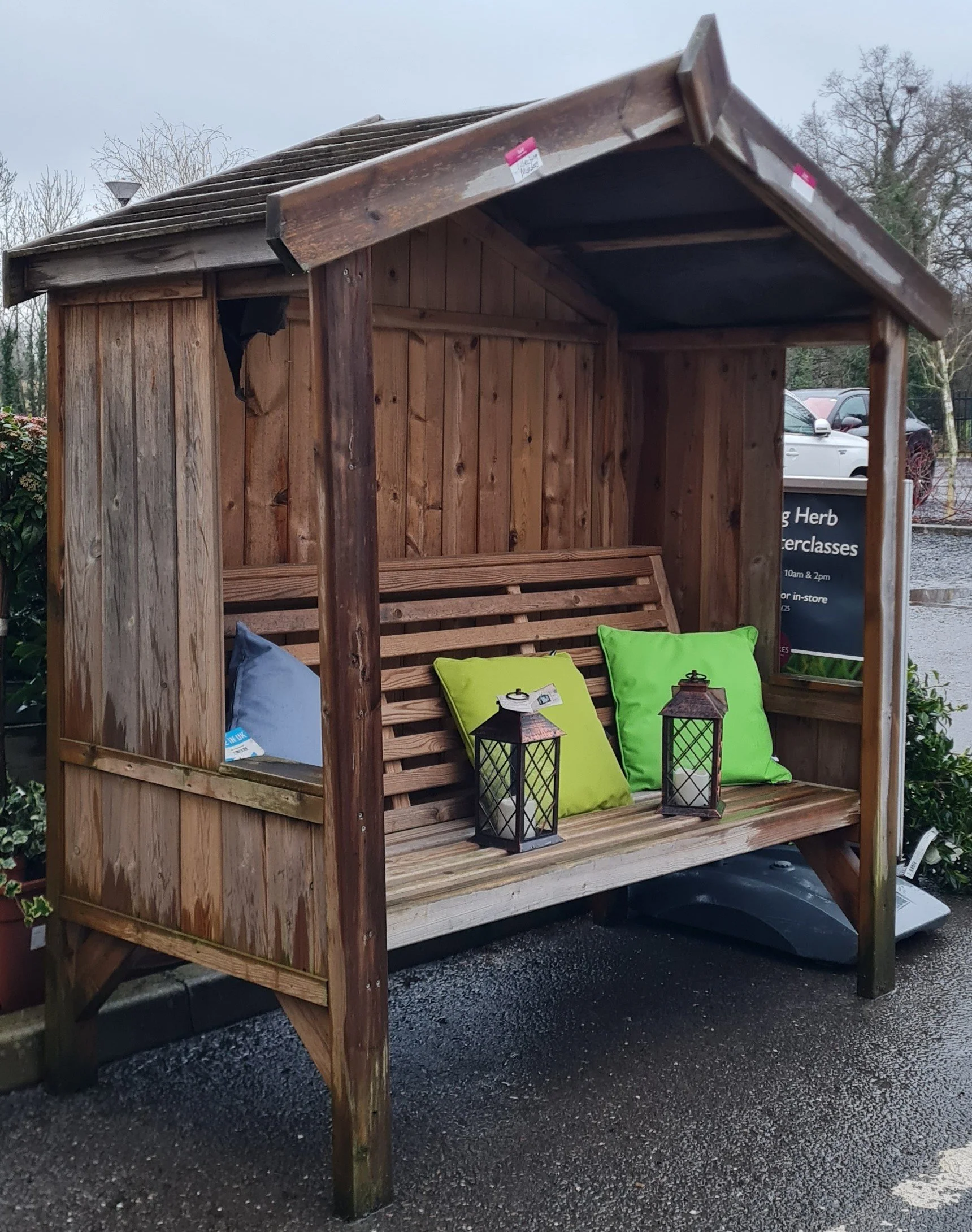 ShedSeat1.0.jpg
