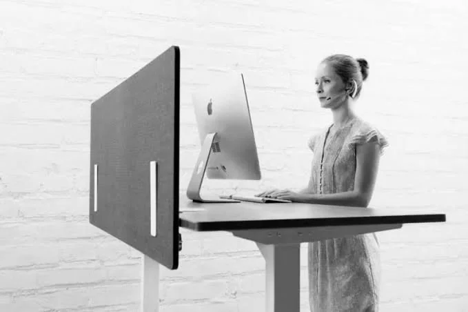 Standing desk benefits: Do they really stand up?