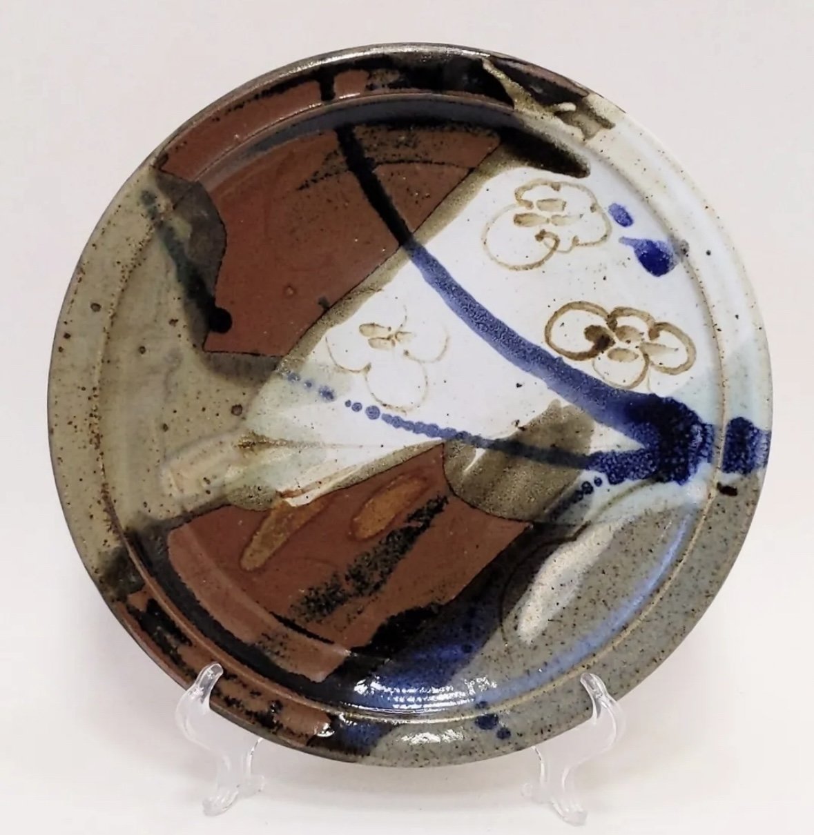 Wall plate by Shirley Anne Bracewell