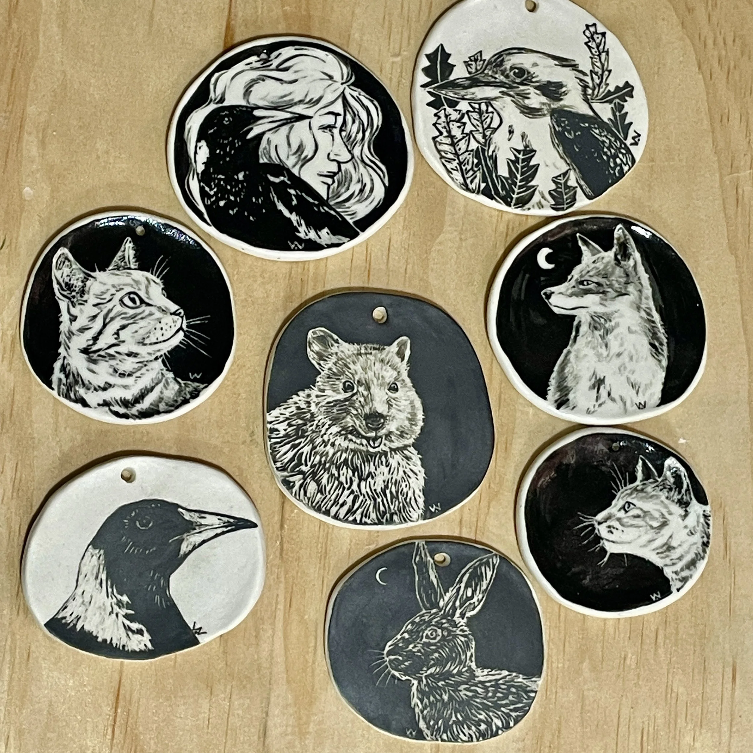 Painting Pet Portrait on Ceramics (April)