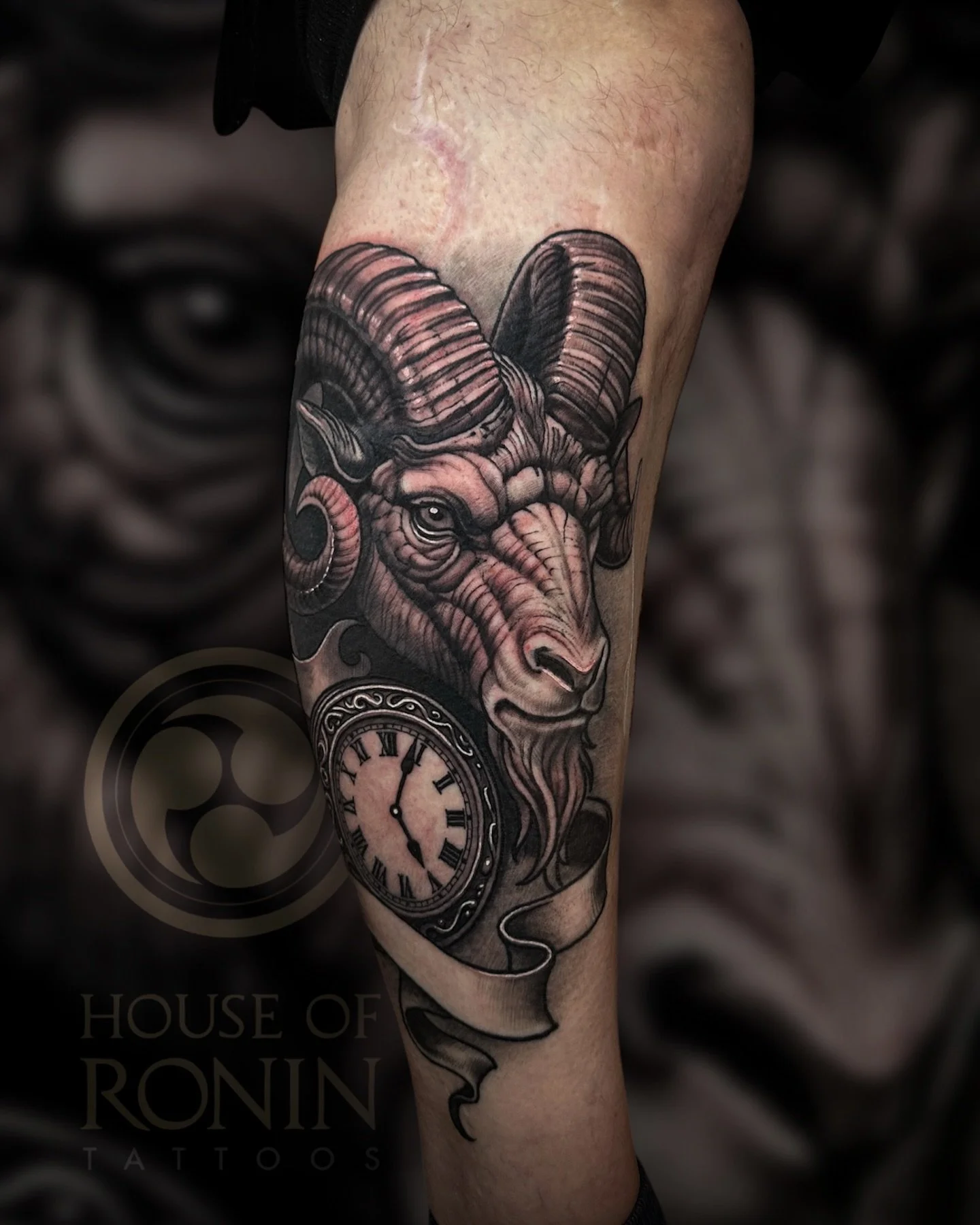 First tattoo for Walter..
Done @house_of_ronin_tattoos 
www.houseofronintattoos.com
#RamTattoo #ClockTattoo #BlackAndGreyRealism #LegTattoo #RealisticTattoo #TattooInspo #TattooArt #InkWork #TattoosOfInstagram #HouseOfRoninTattoos #TattooStudioNL #Am