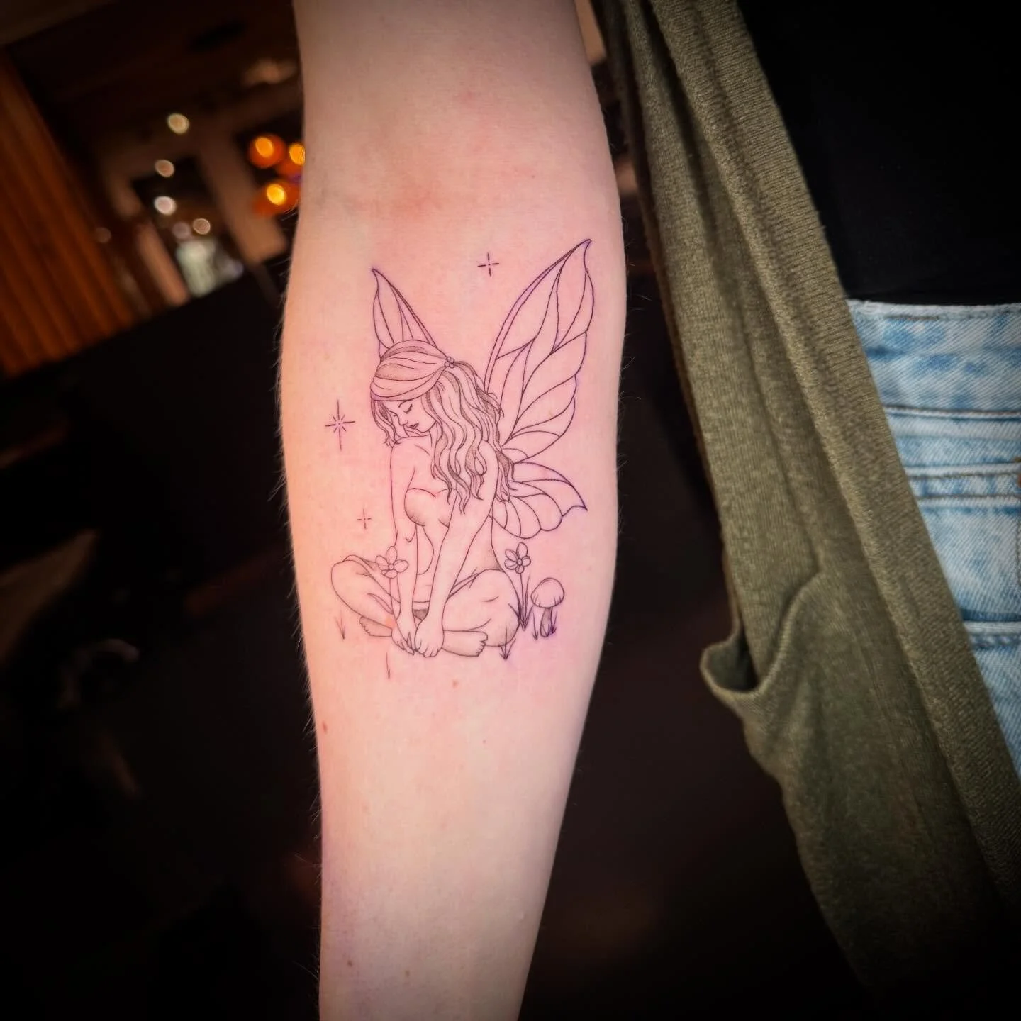Fairy voor @juliaspaansen ✨❤️

#fairytattoo #fineline #fairytattoos