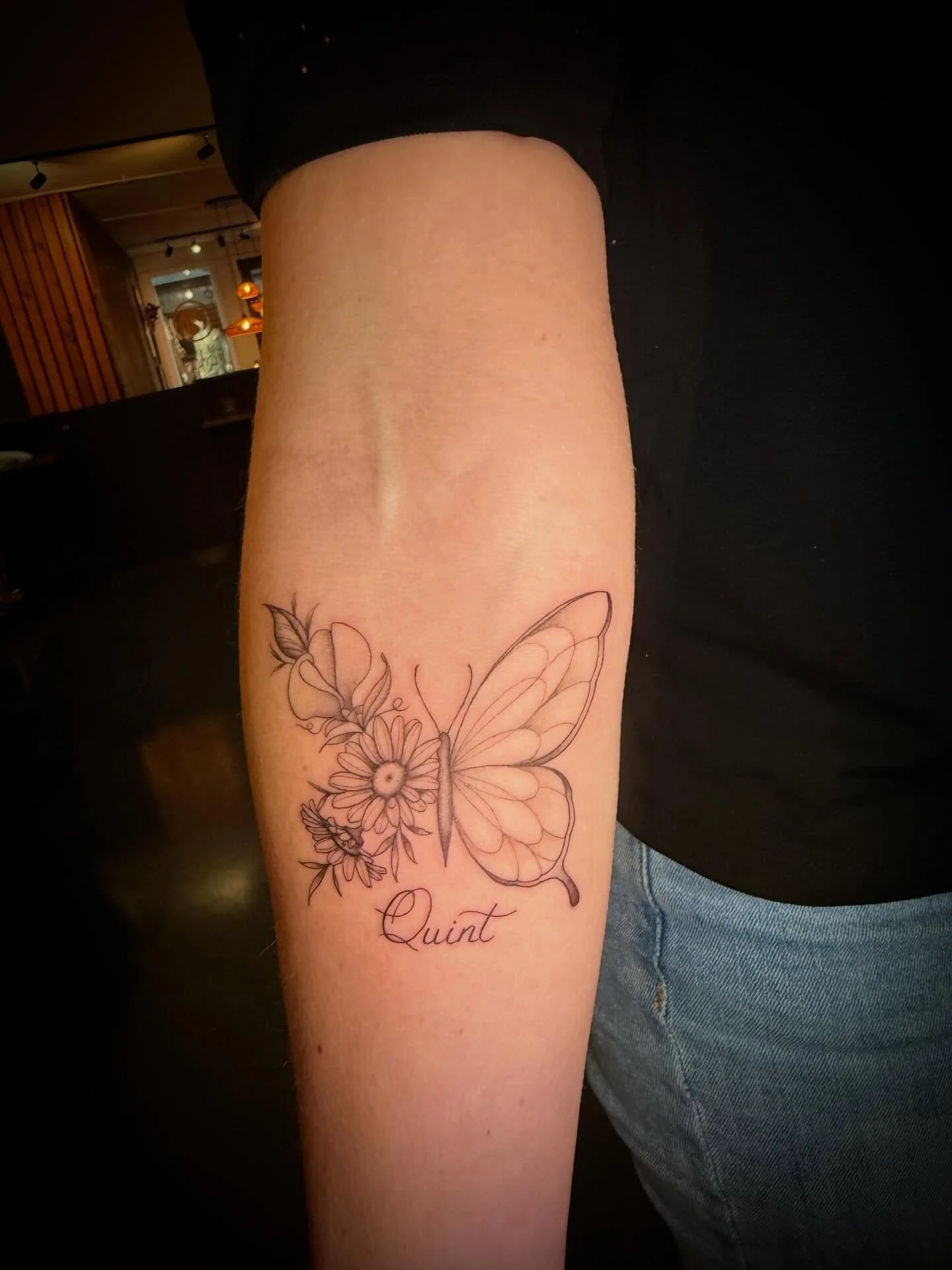 Fine line vlinder voor @josephineverloop bedankt dat ik deze mooie tattoo mocht zetten!✨

#butterflytattoo #butterlfyfloral #floraltattoo #birthflowertattoo
