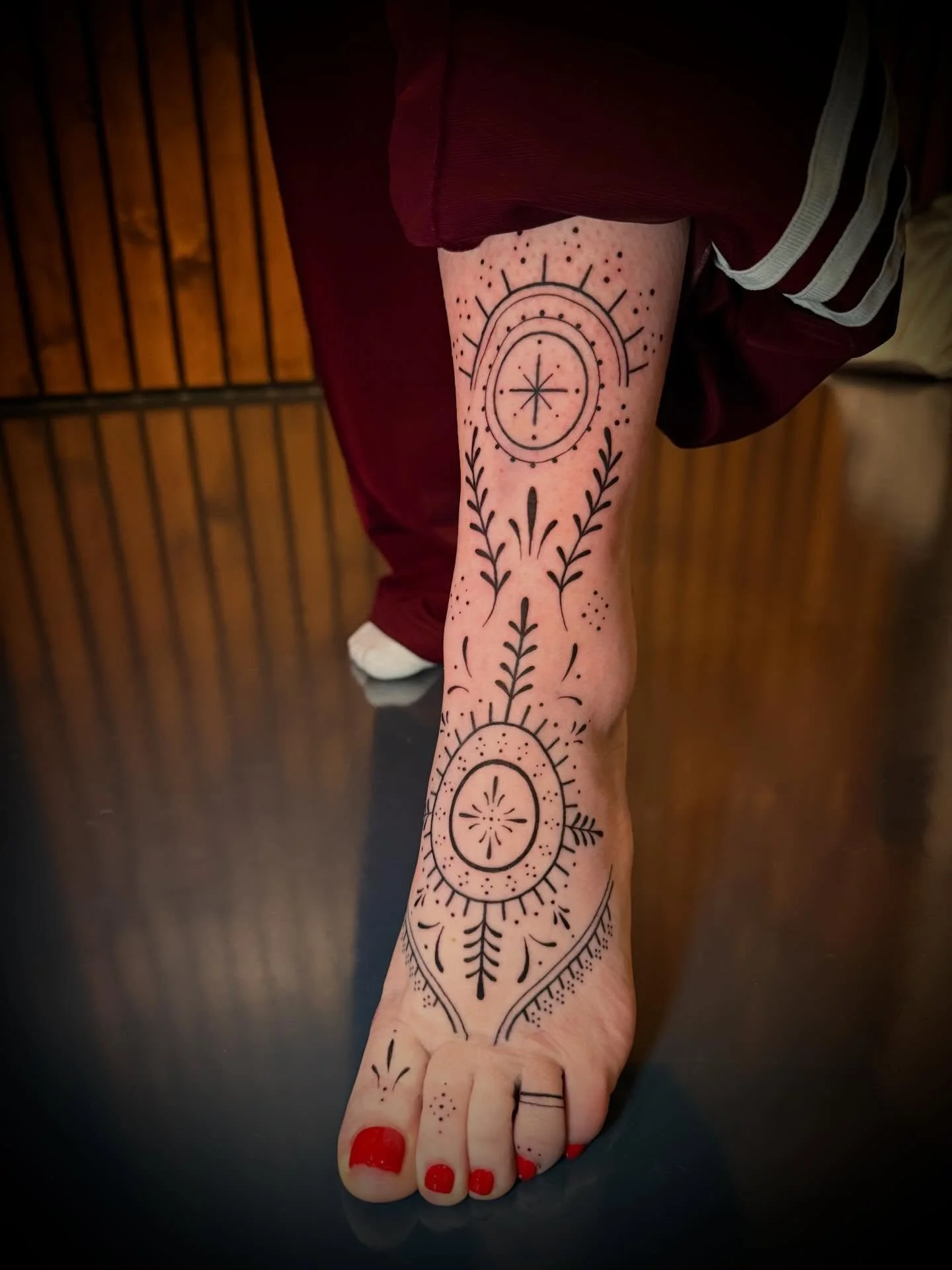 Bedankt! @mkbeauty_alkmaar ❤️❤️

#ornamentaltattoo #ornamentalfoottattoos