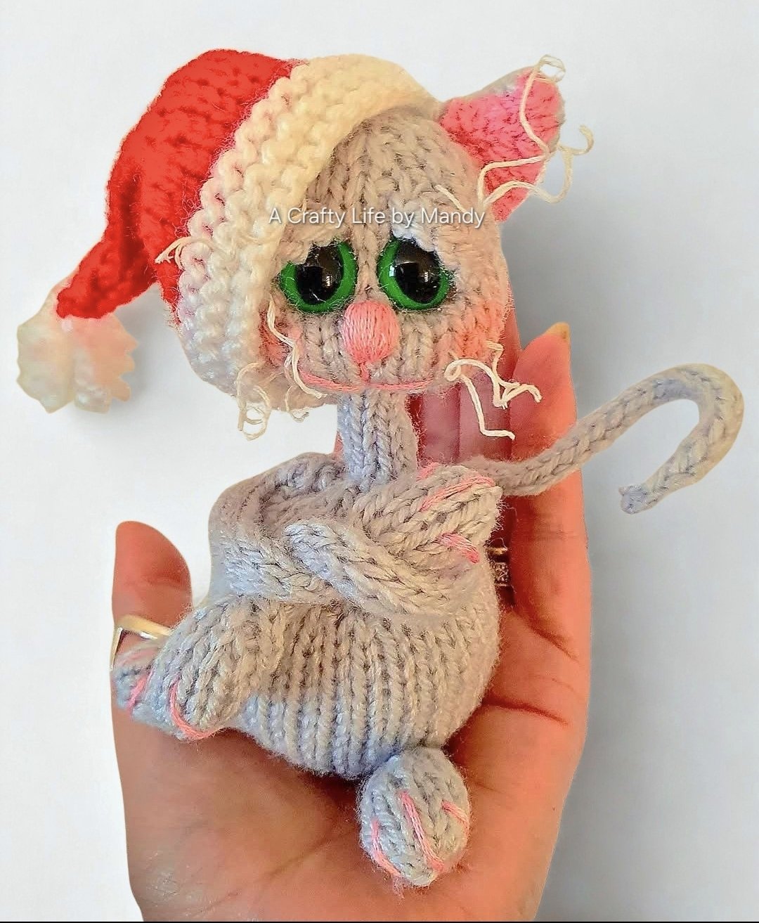 The Cattitudez - Grumpy Christmas