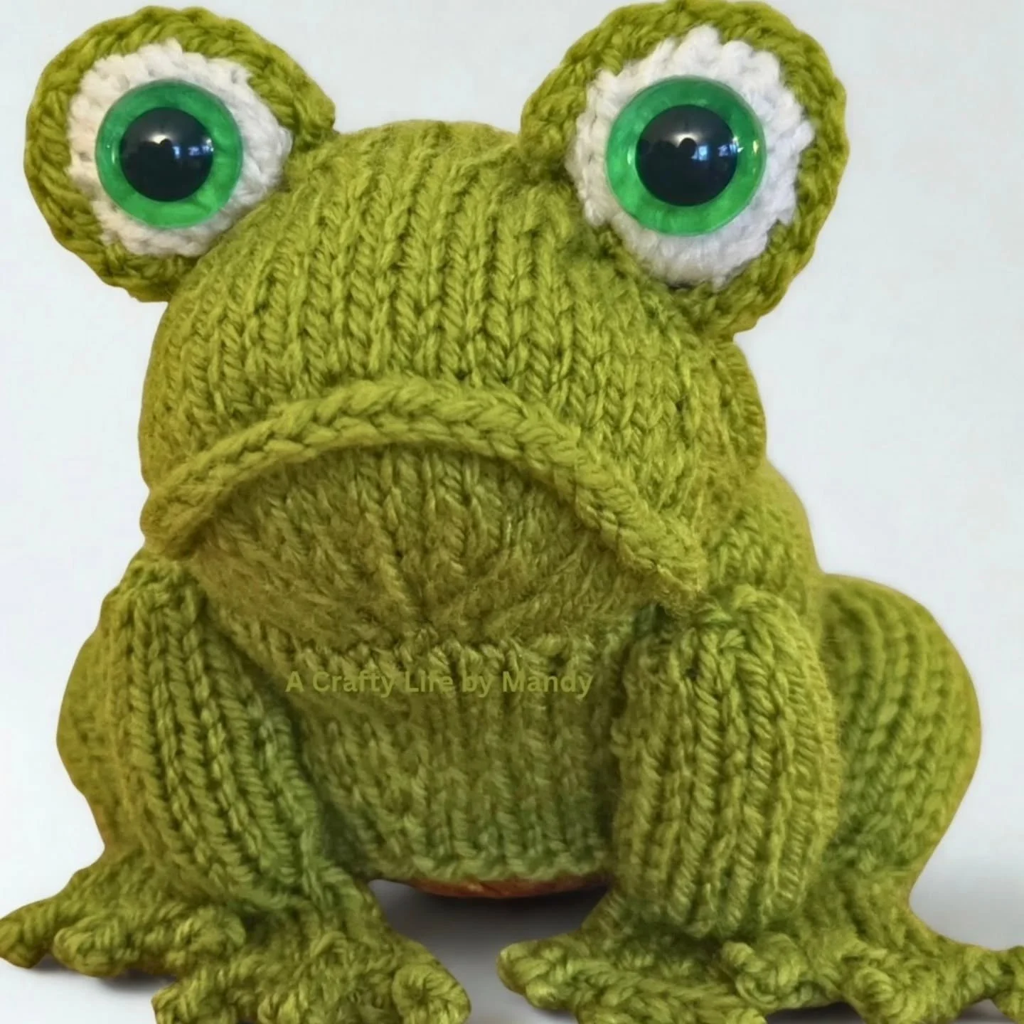 Good afternoon #crafters. 'Froggles' has hopped off my needles and has landed at my website, Etsy, Ravelry and Lovecrafts. 

I had so much fun with this little guy, as did my test knitters. 

He can be made as a chocolate orange cosy or turn him into