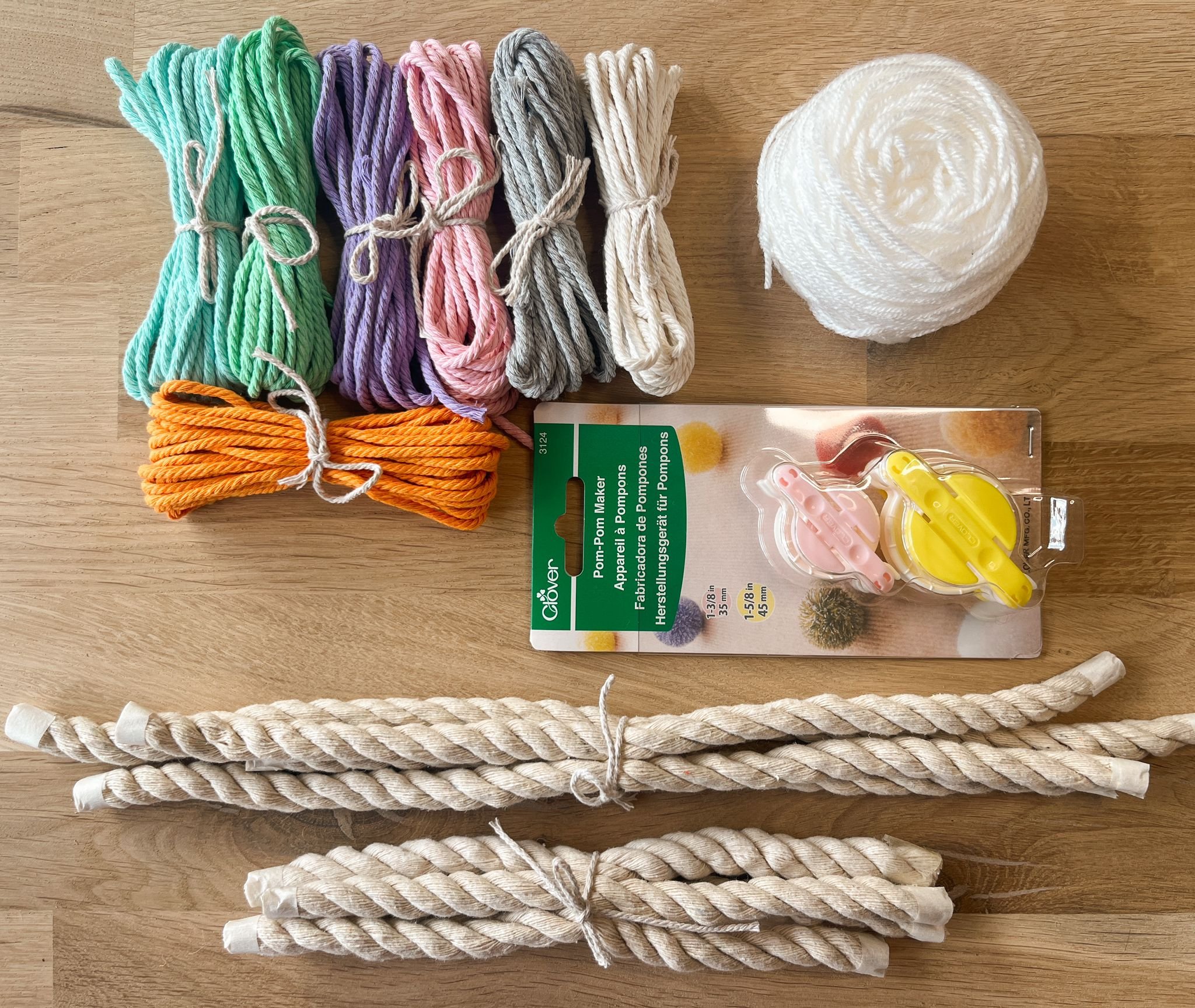 Macrame Rainbow 2.jpg