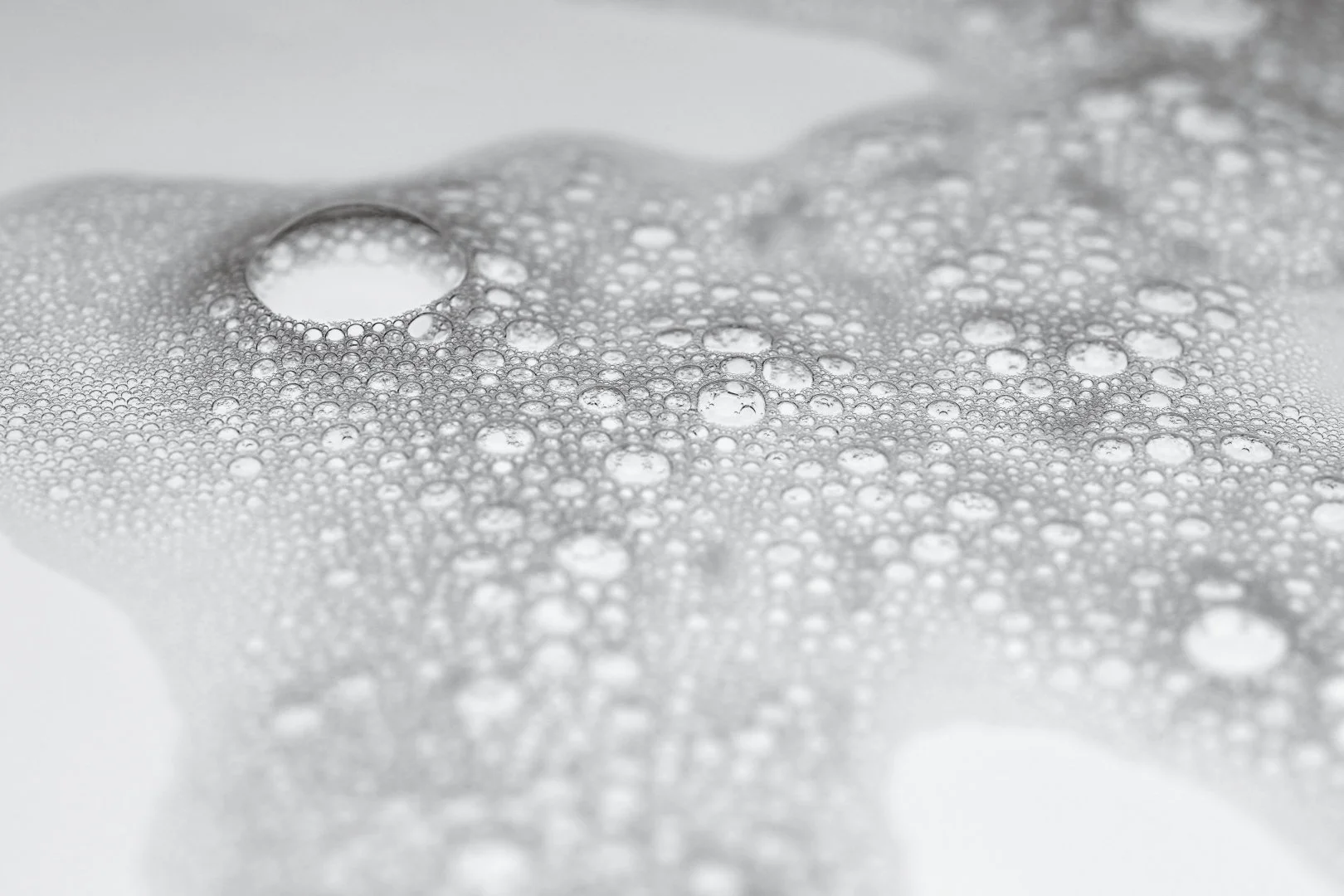 How to Combat Pollution's Effects on Your Skin