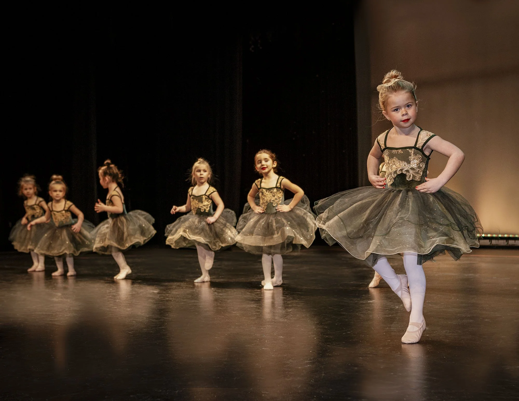 _6NN0926 copy 3small.jpg